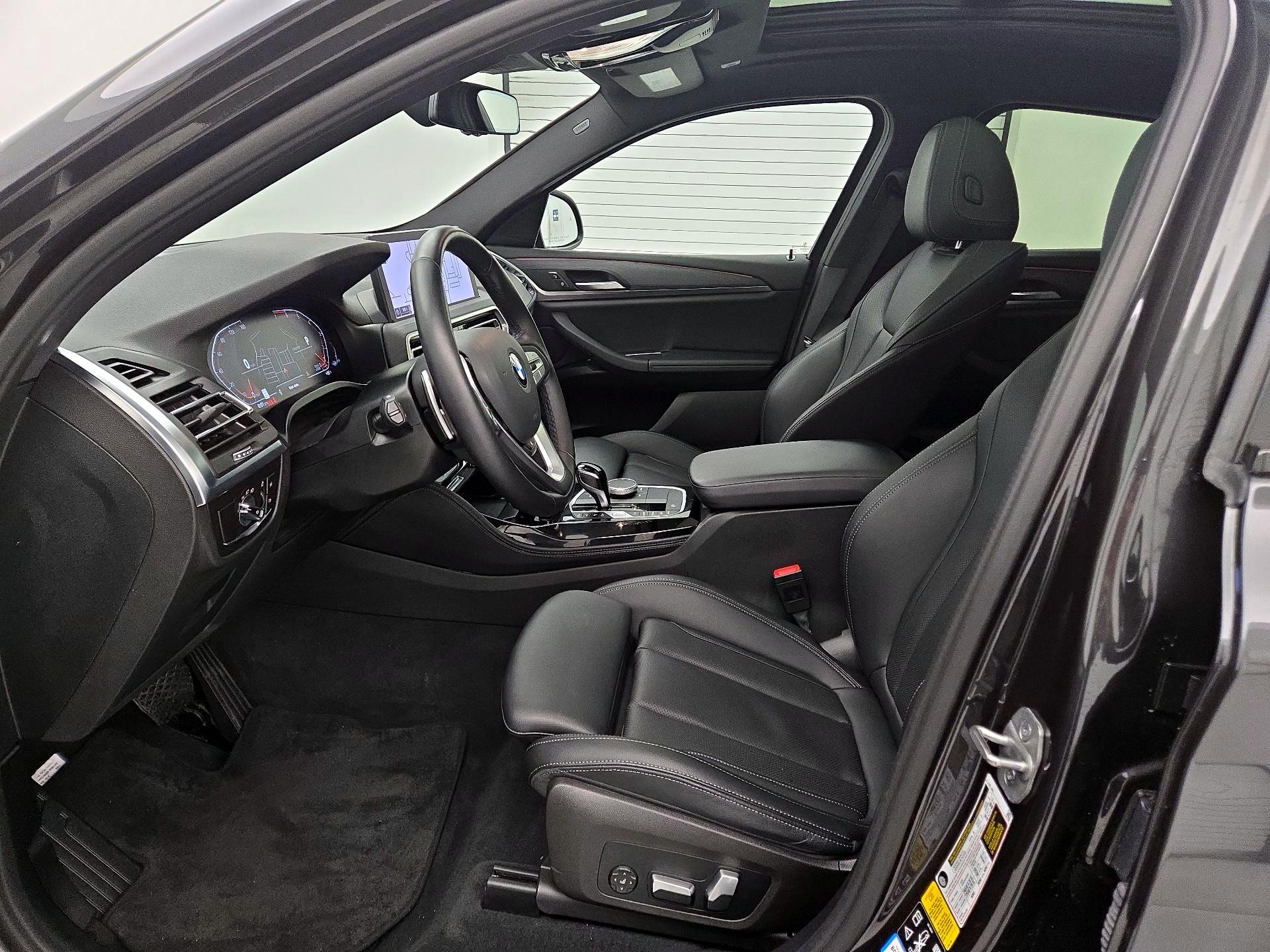 Thumbnail: 2023 BMW X4 - 11