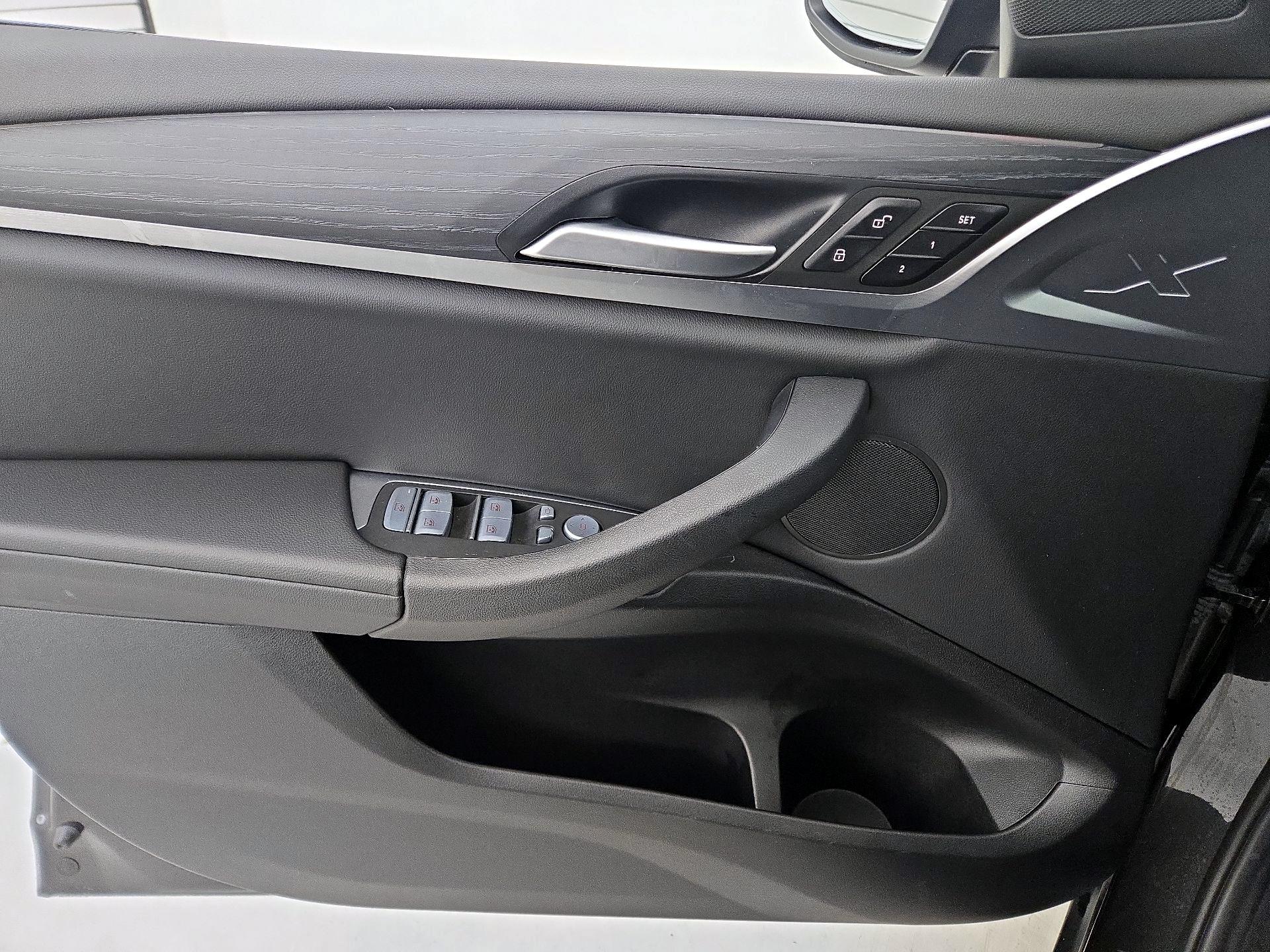 Thumbnail: 2023 BMW X4 - 12