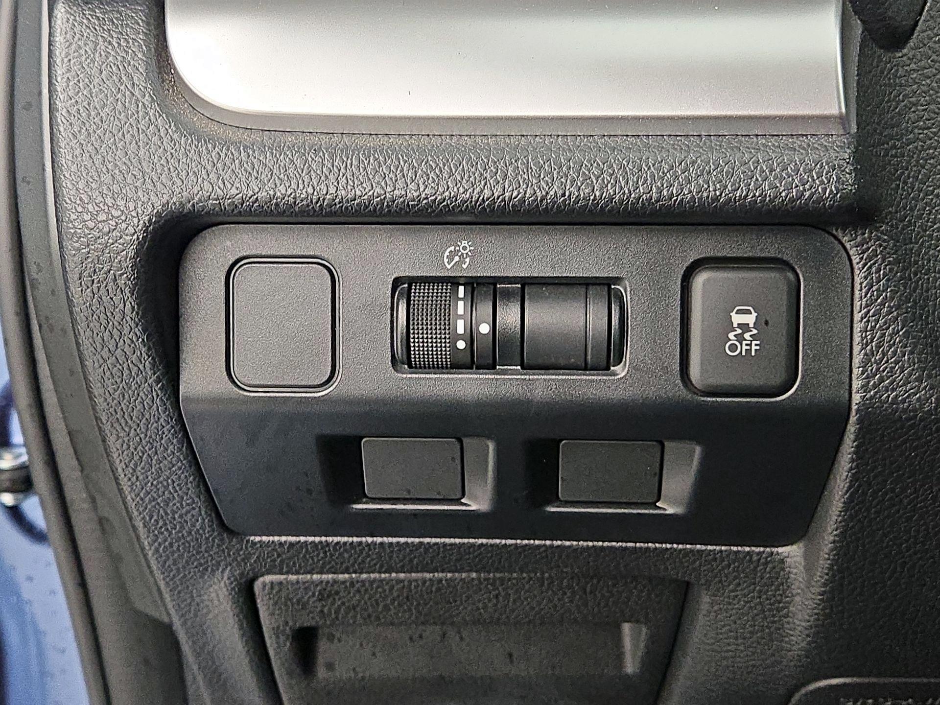 Thumbnail: 2015 Subaru Impreza - 13