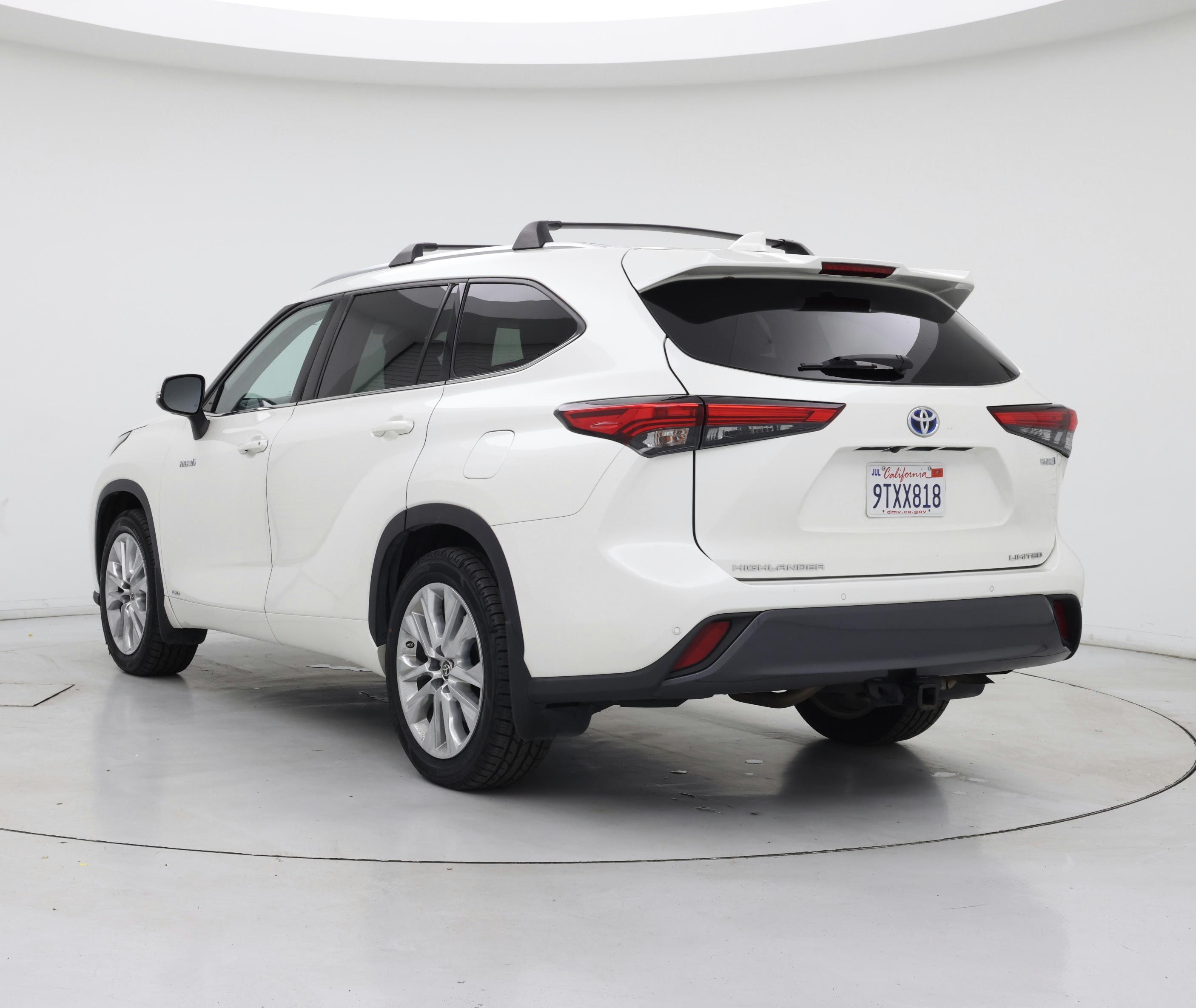 Thumbnail: 2021 Toyota Highlander - 2