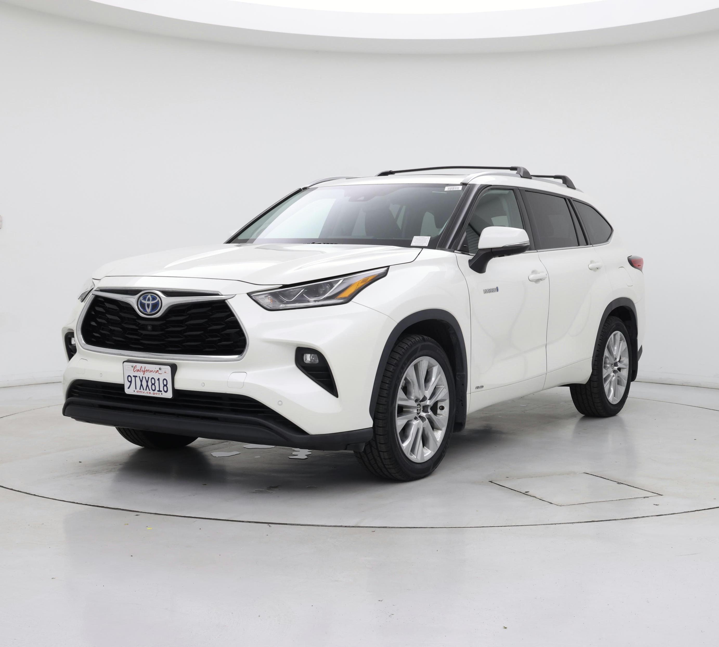 Thumbnail: 2021 Toyota Highlander - 4