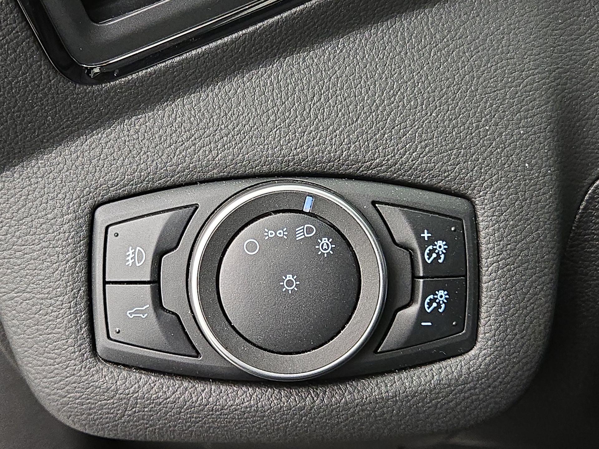 Thumbnail: 2017 Ford Escape - 13