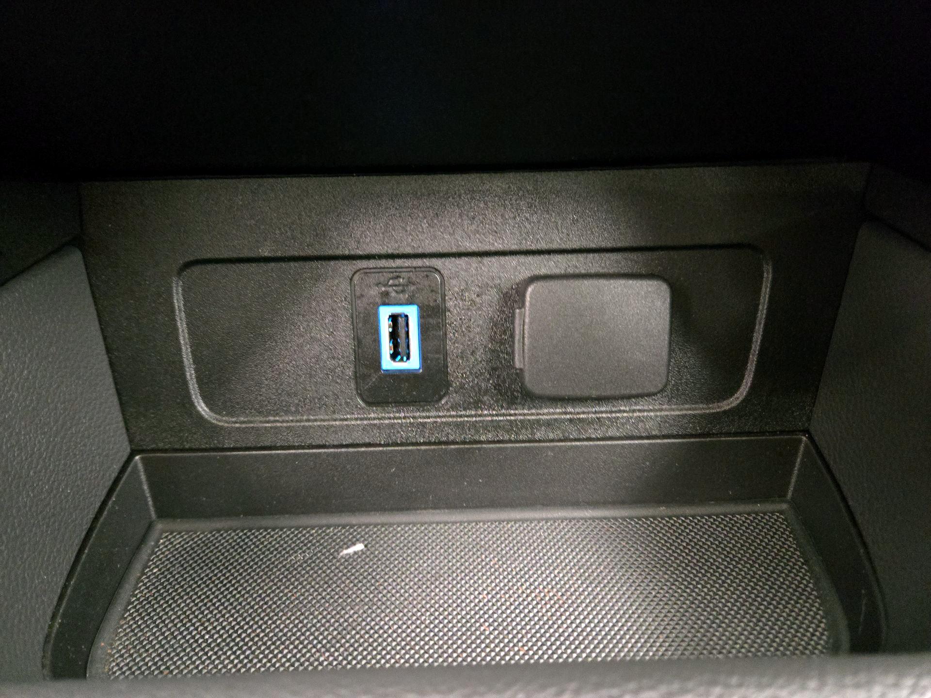 Thumbnail: 2017 Ford Escape - 19