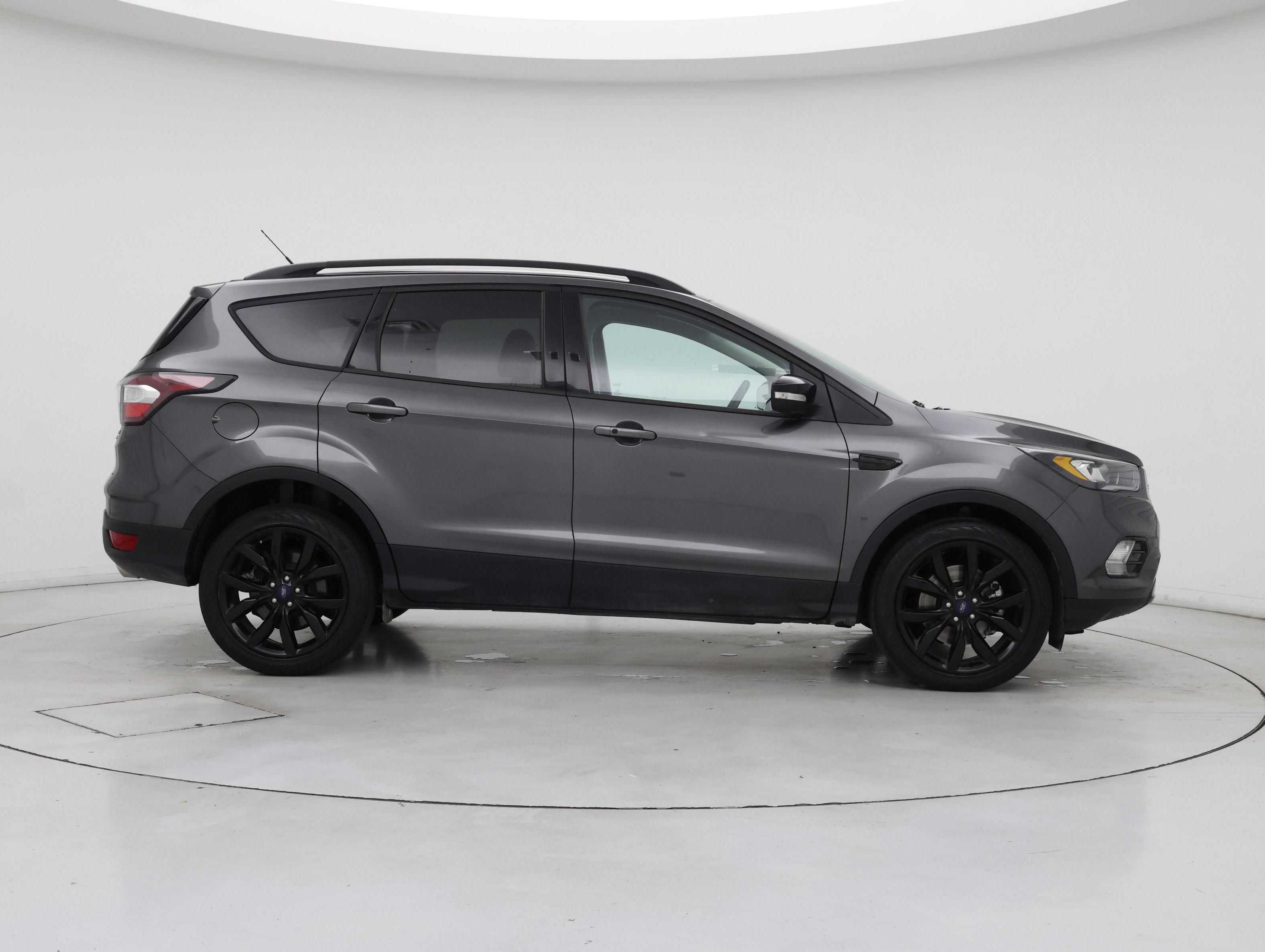 Thumbnail: 2017 Ford Escape - 7