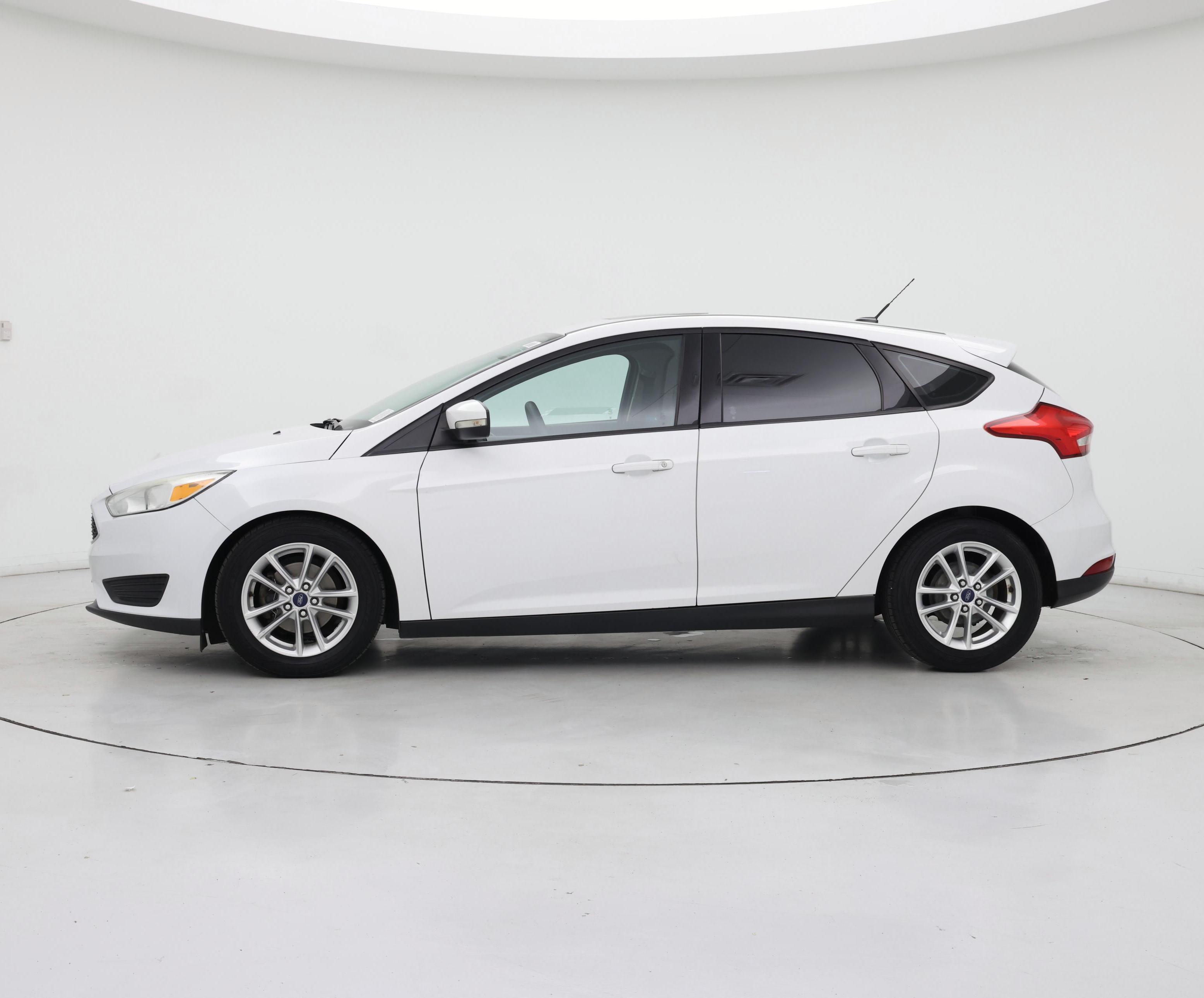 Thumbnail: 2016 Ford Focus - 3
