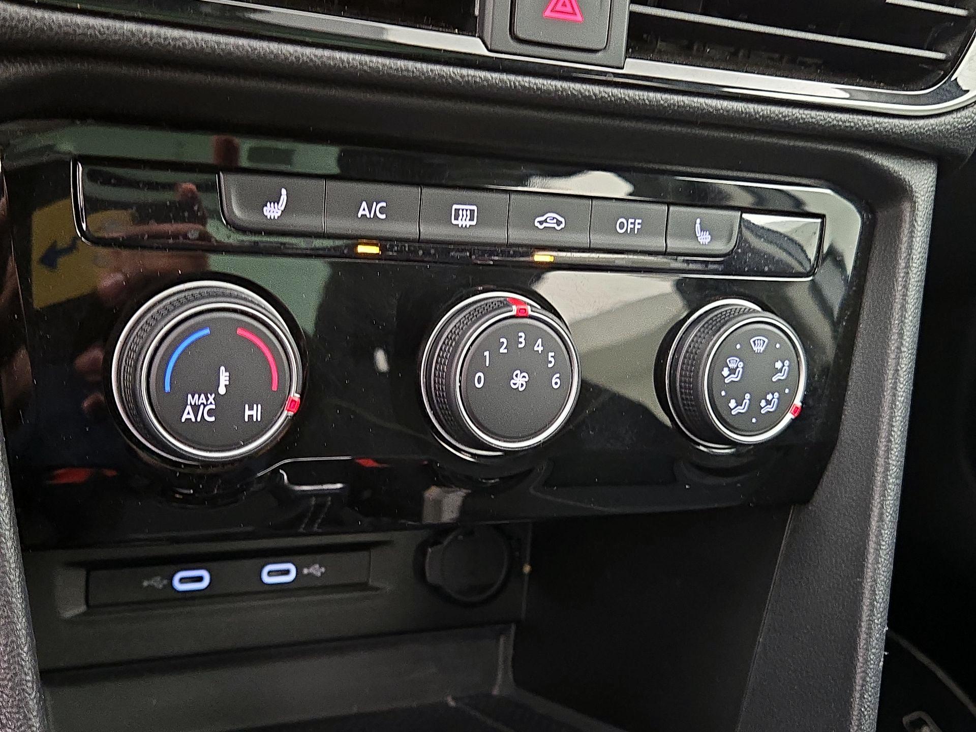 Thumbnail: 2023 Volkswagen Taos - 16