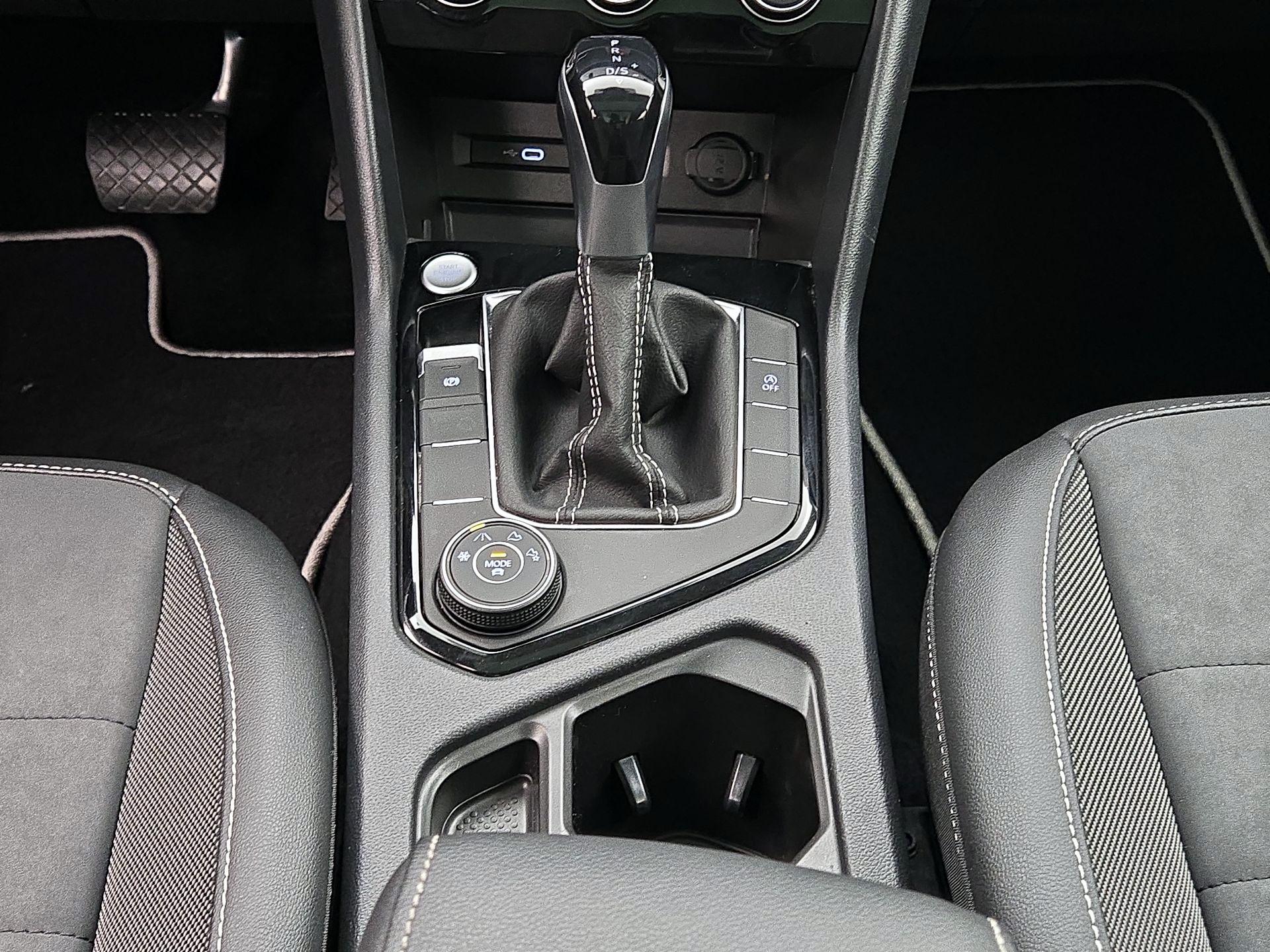 Thumbnail: 2023 Volkswagen Taos - 17