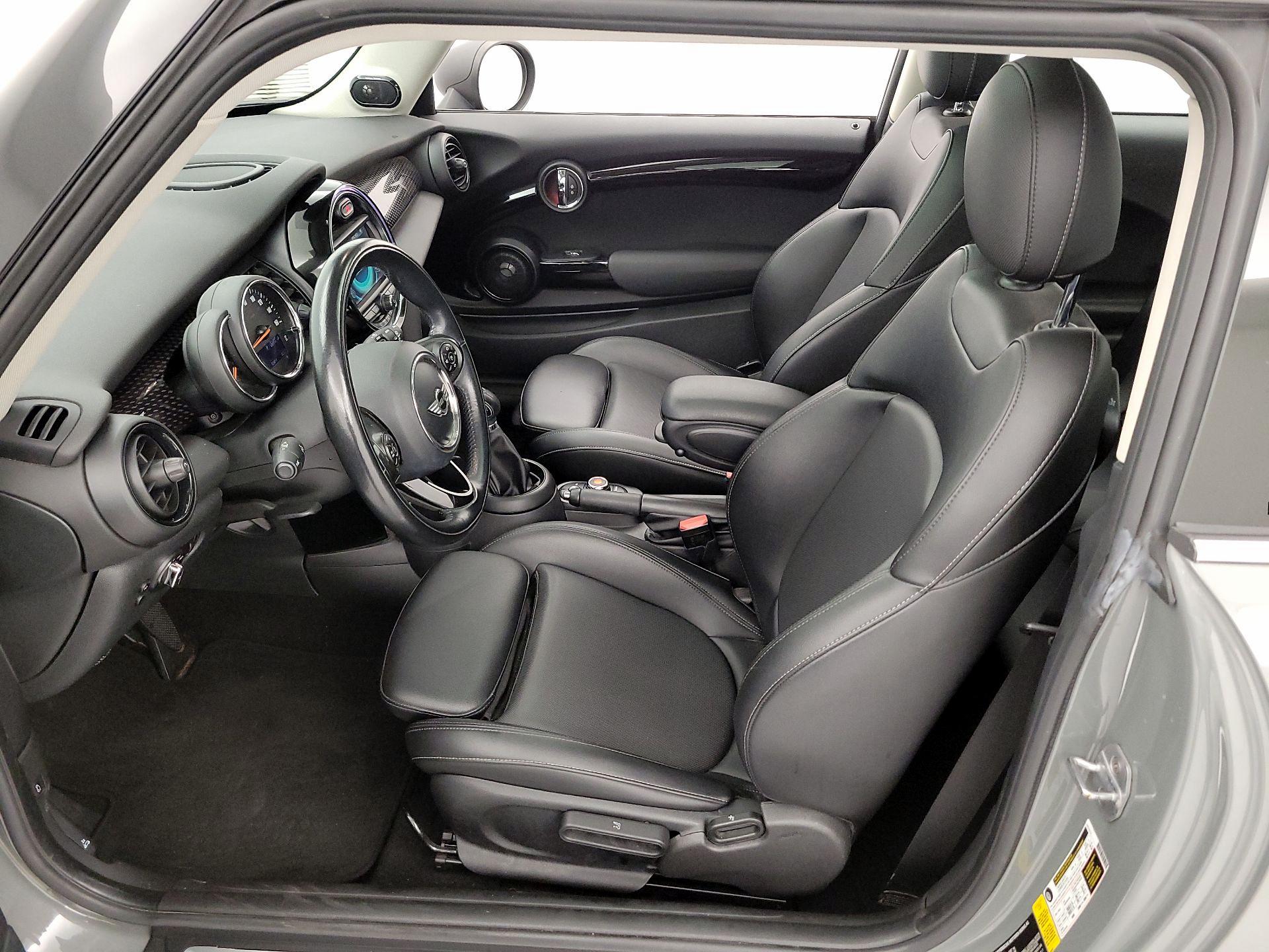 Thumbnail: 2018 MINI Cooper Hardtop - 11