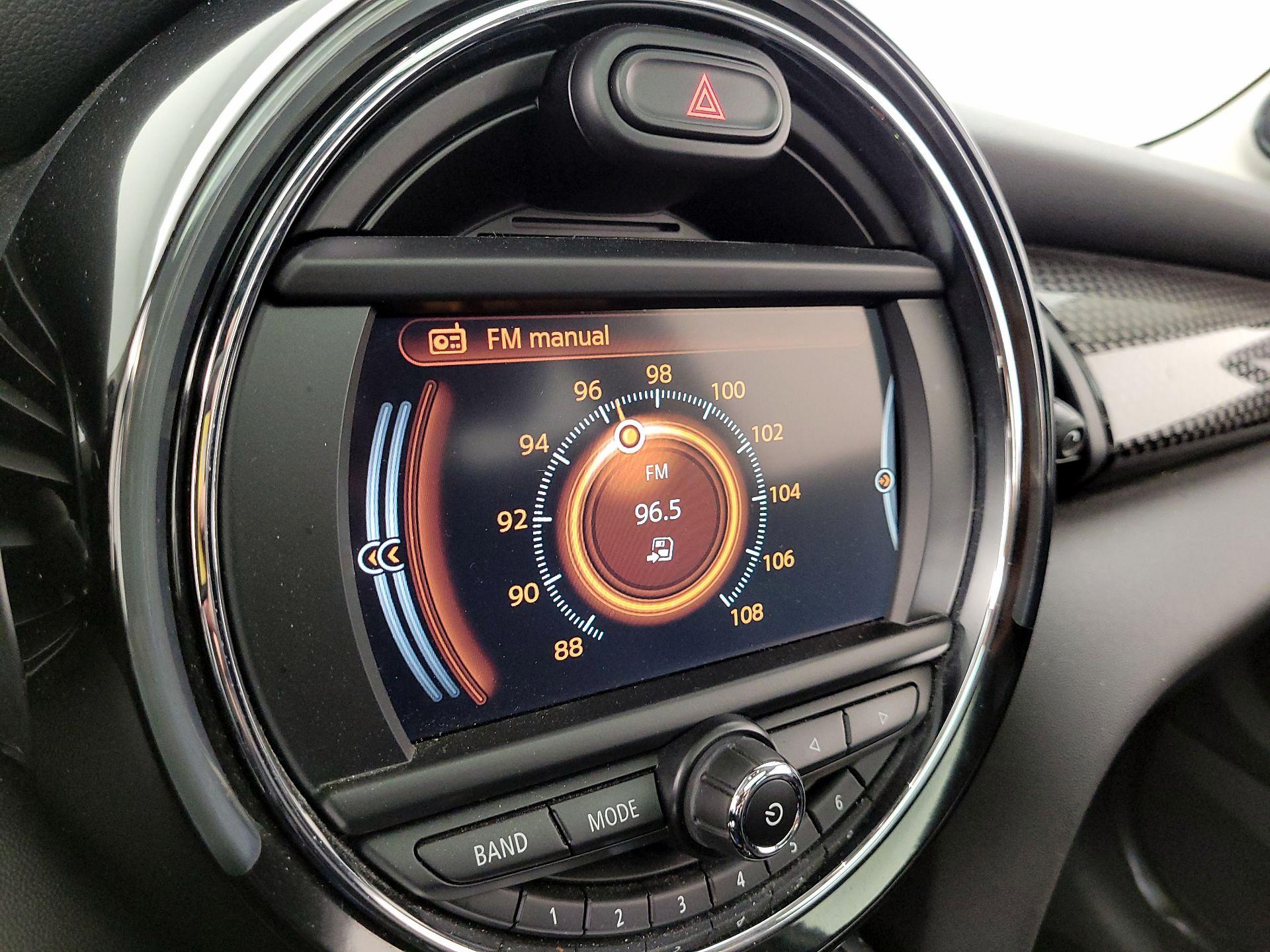 Thumbnail: 2018 MINI Cooper Hardtop - 15