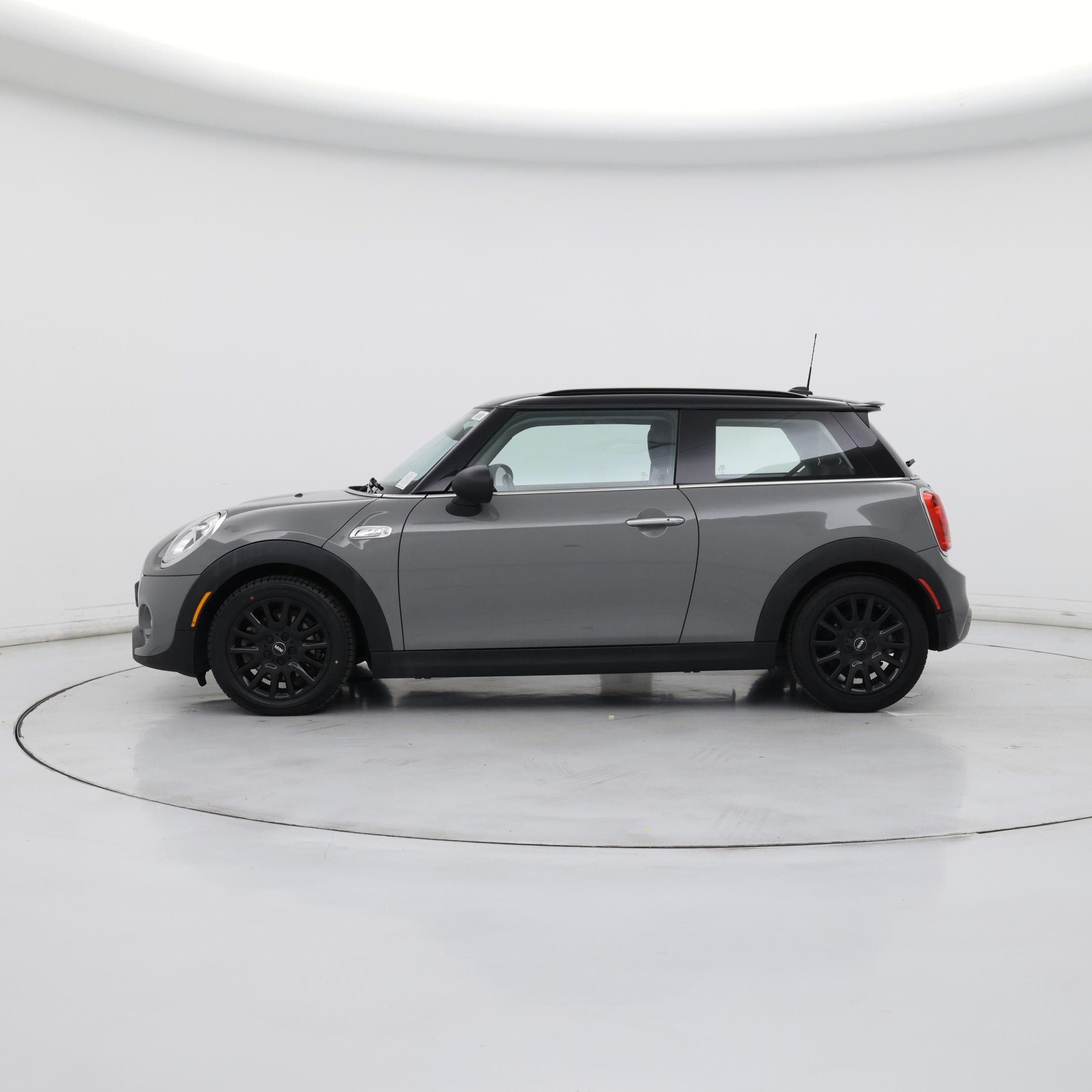 Thumbnail: 2018 MINI Cooper Hardtop - 3