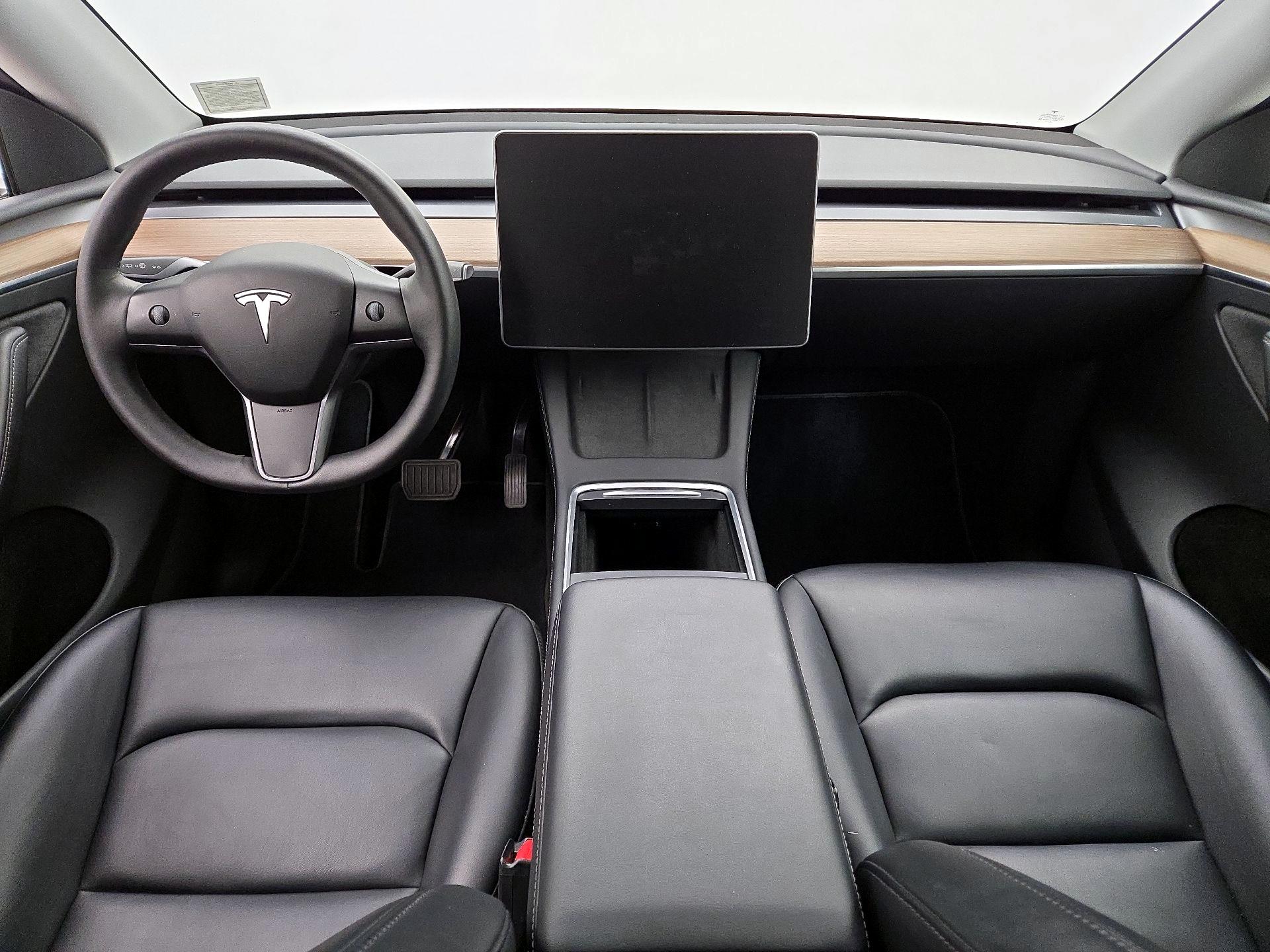 Thumbnail: 2023 Tesla Model Y - 9