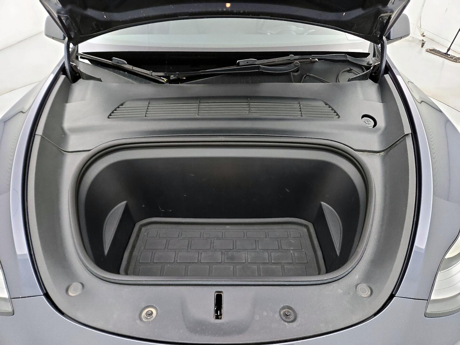 Thumbnail: 2023 Tesla Model Y - 19