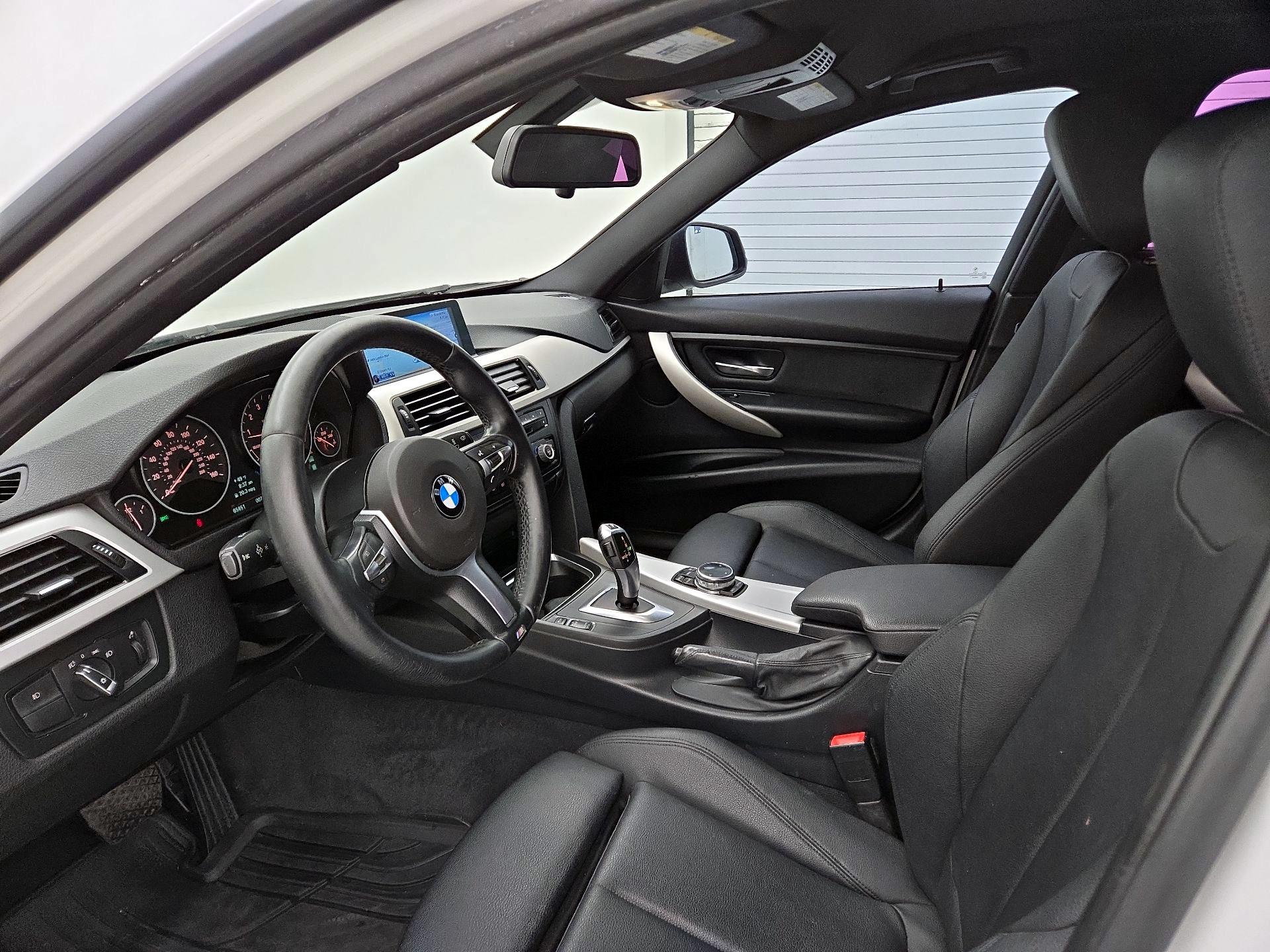 Thumbnail: 2014 BMW 3 Series - 11