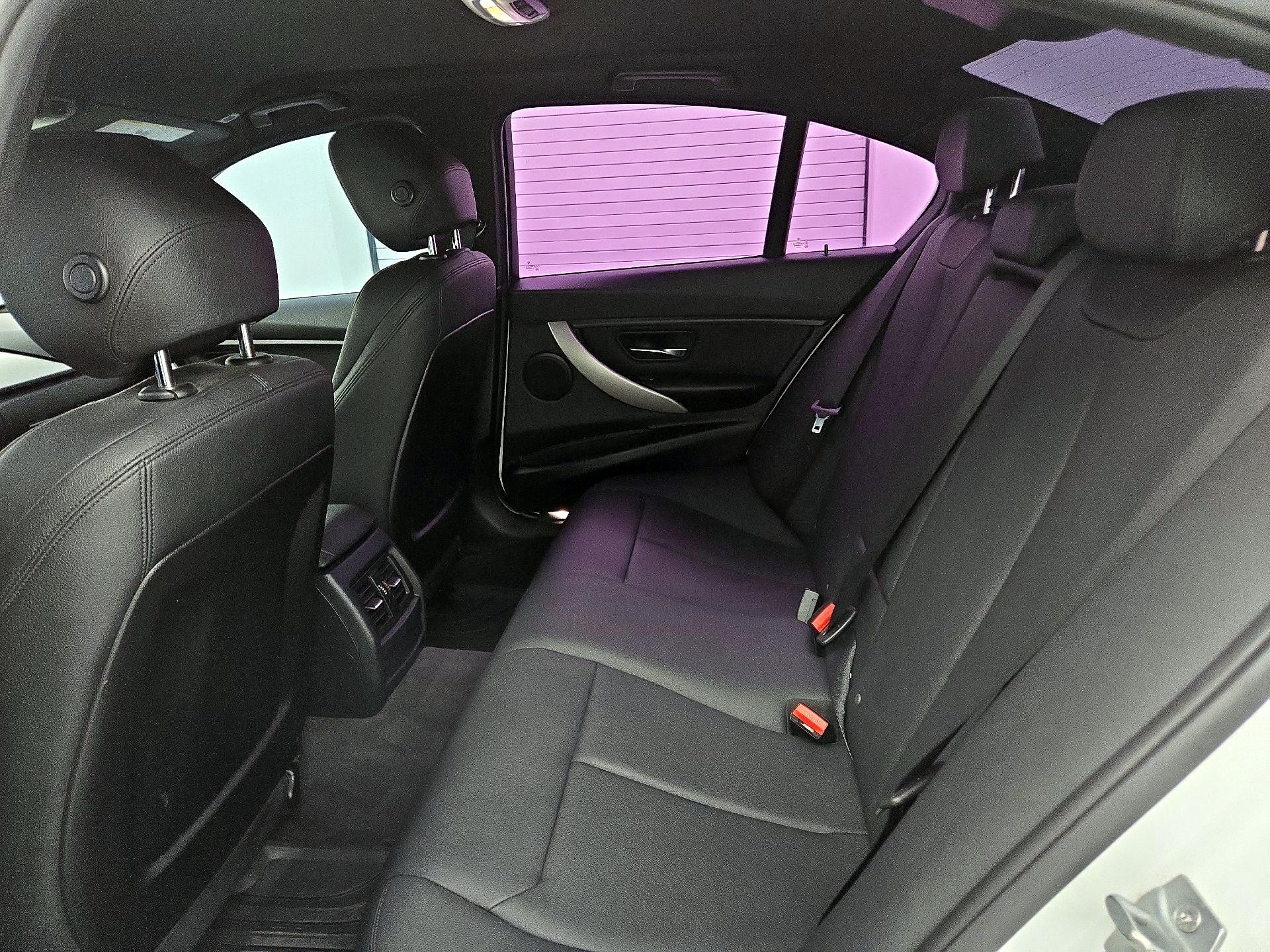 Thumbnail: 2014 BMW 3 Series - 18