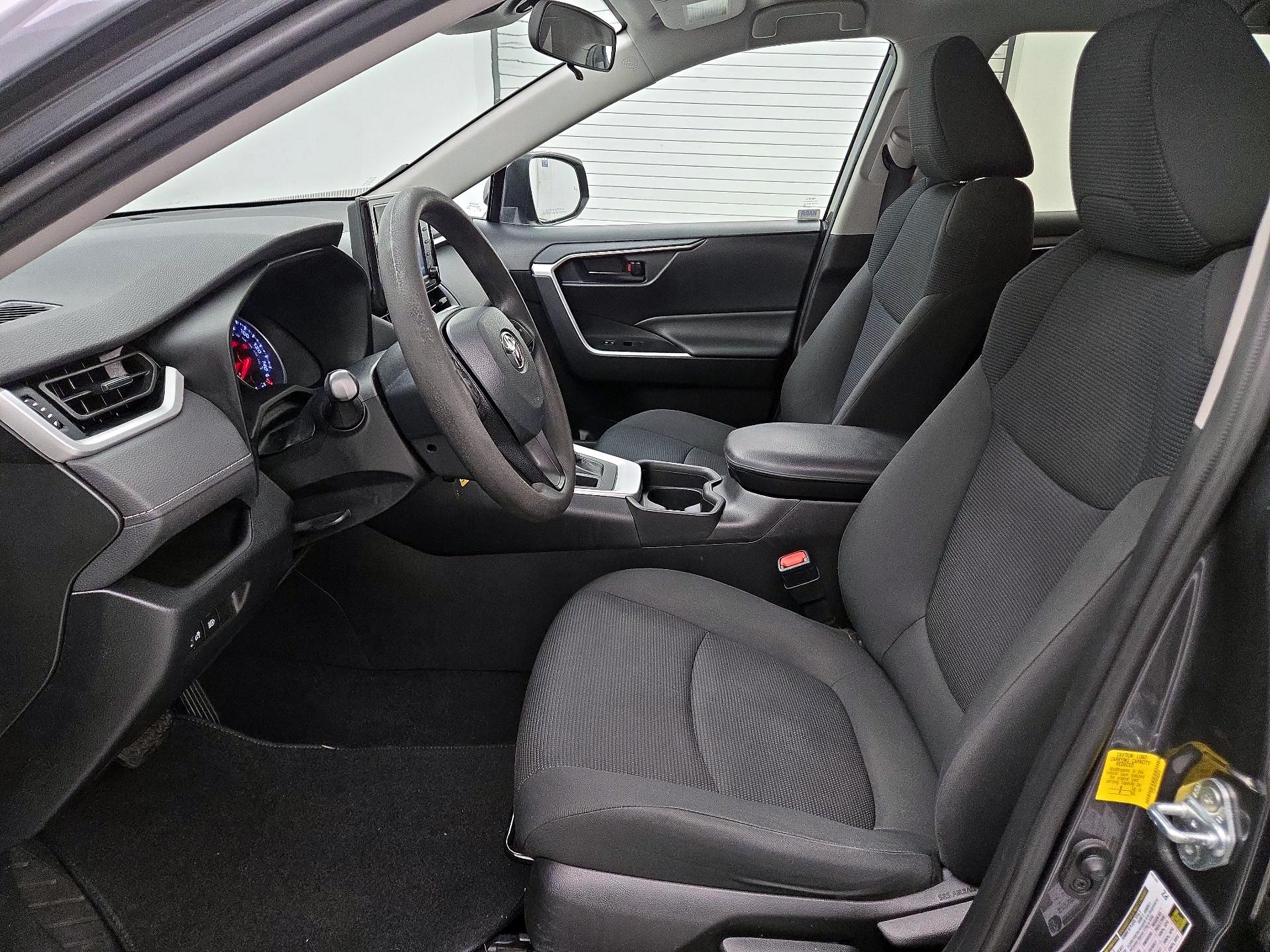 Thumbnail: 2021 Toyota RAV4 - 11