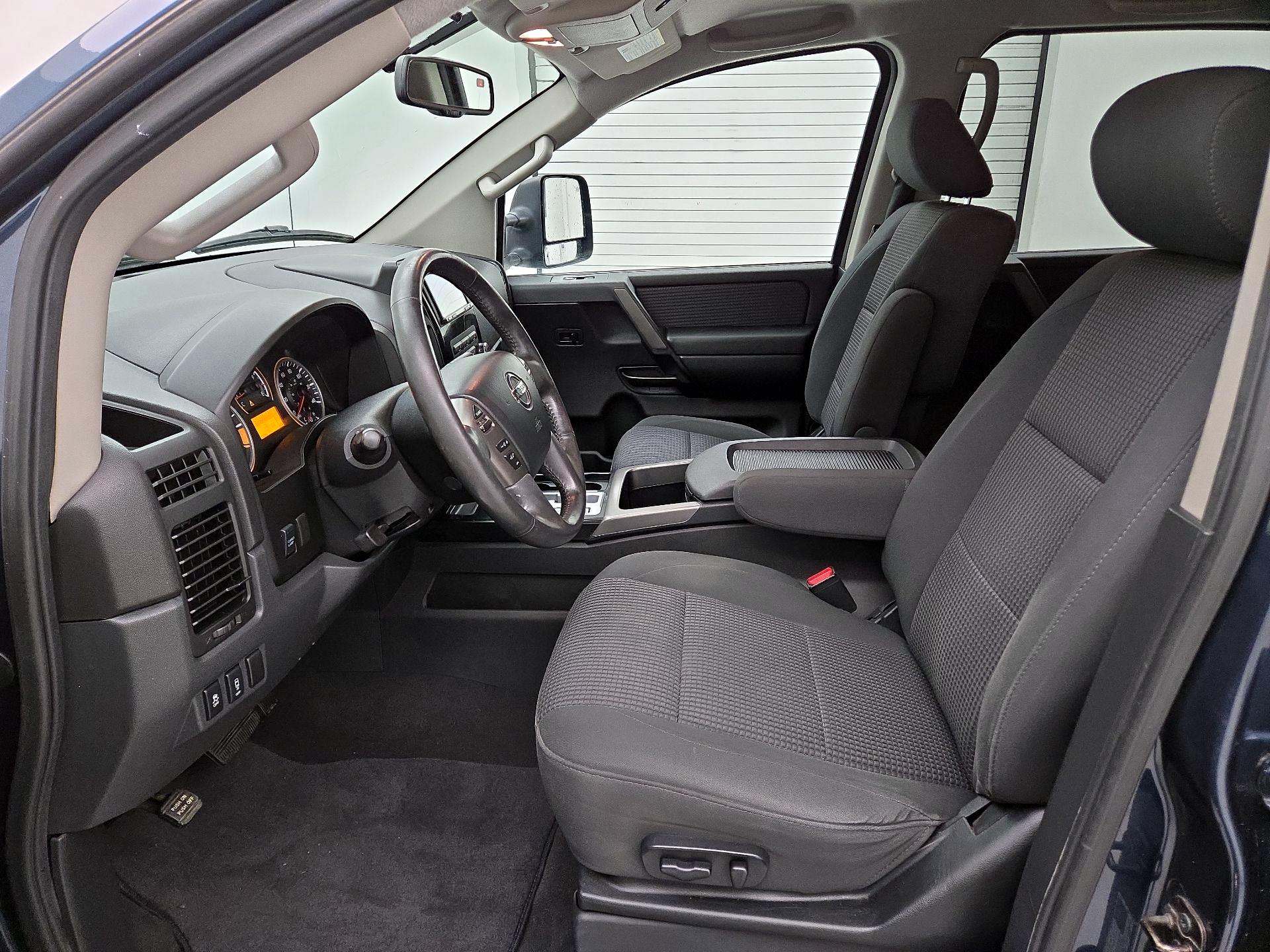 Thumbnail: 2014 Nissan Titan - 11