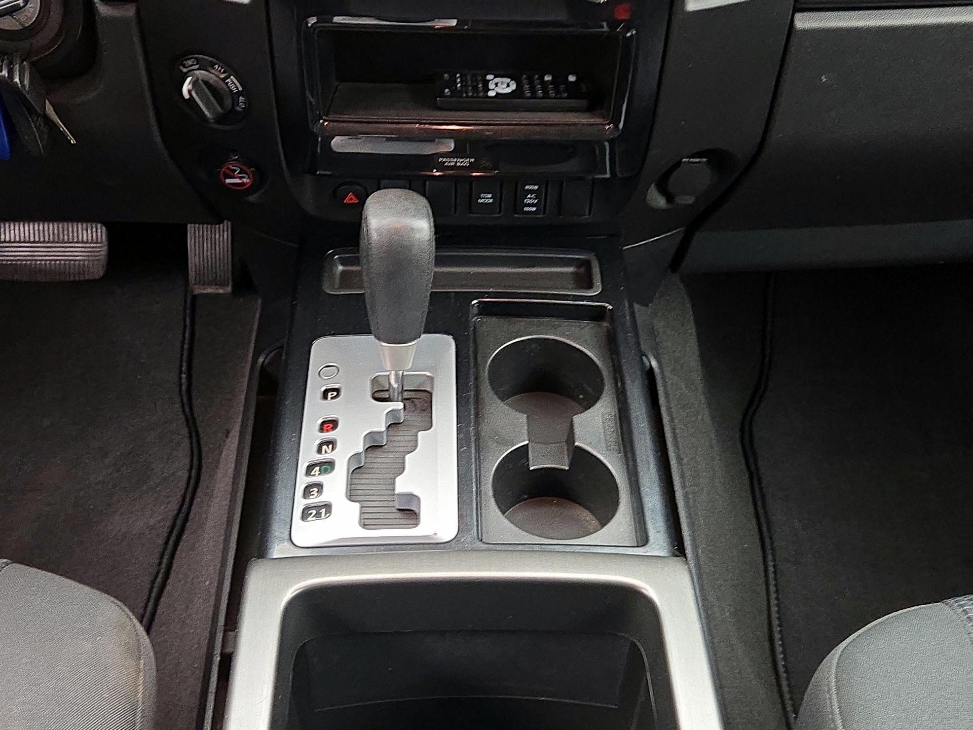 Thumbnail: 2014 Nissan Titan - 17