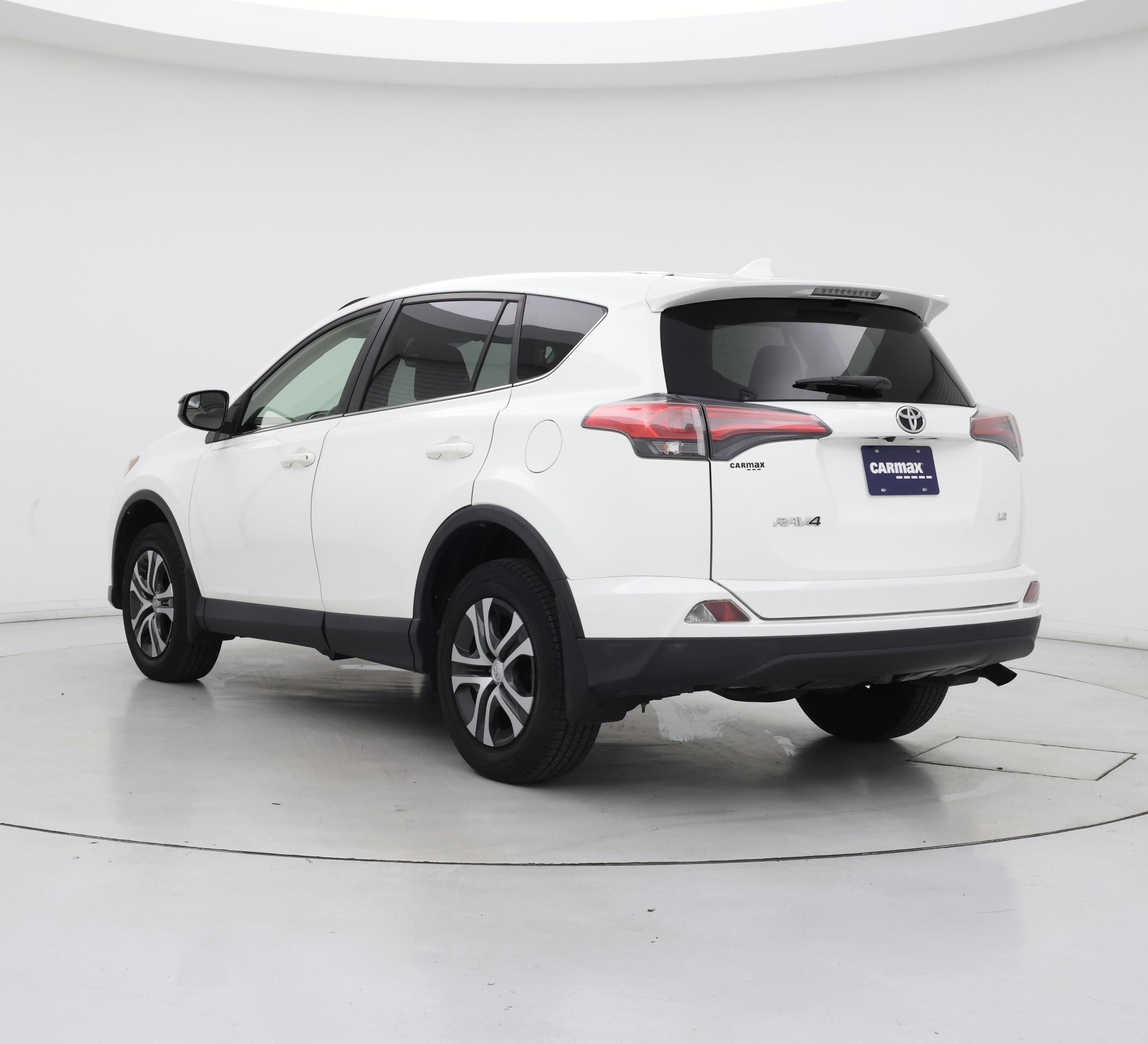 Thumbnail: 2017 Toyota RAV4 - 2