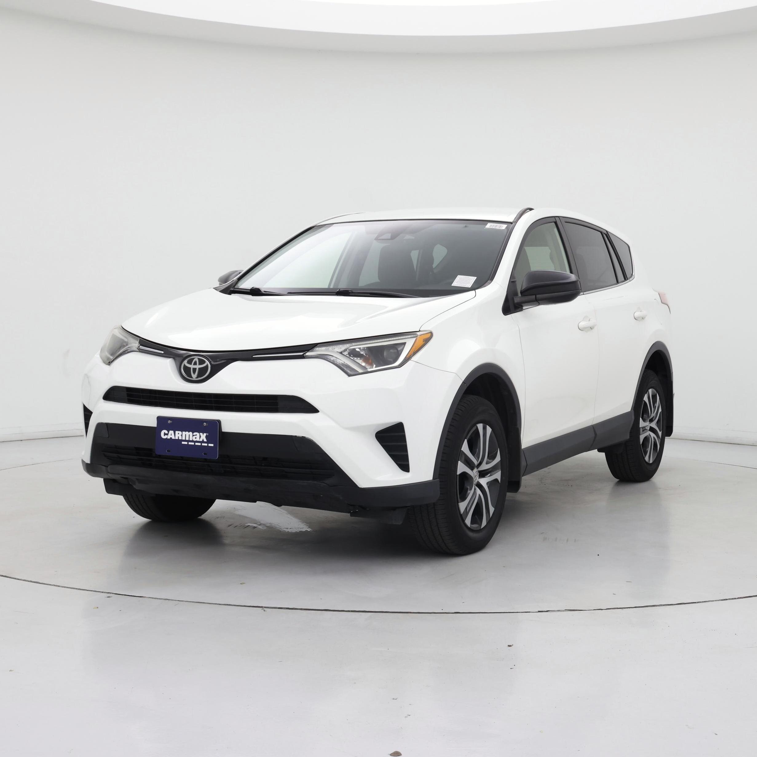 Thumbnail: 2017 Toyota RAV4 - 4