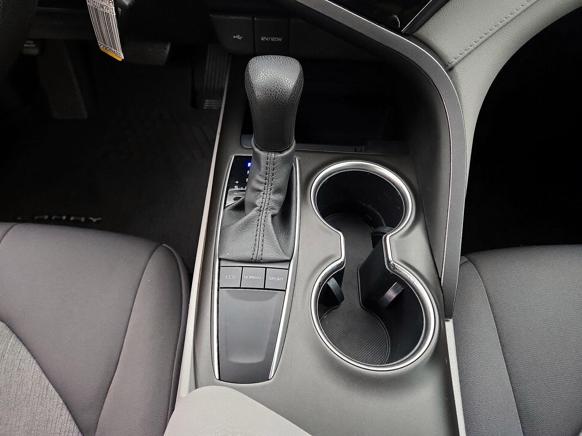 Thumbnail: 2023 Toyota Camry - 17