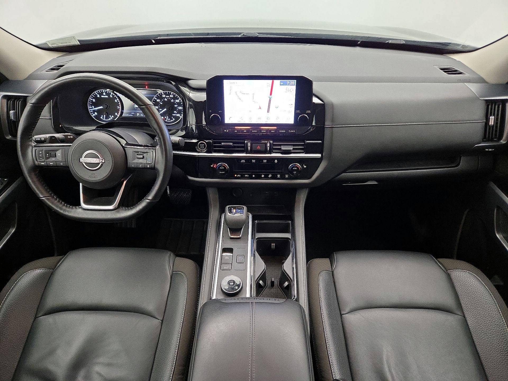 Thumbnail: 2023 Nissan Pathfinder - 9