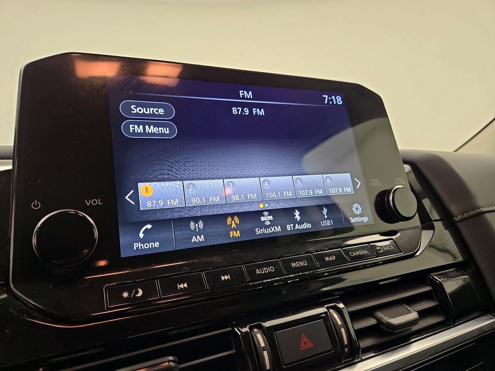 Thumbnail: 2023 Nissan Pathfinder - 16