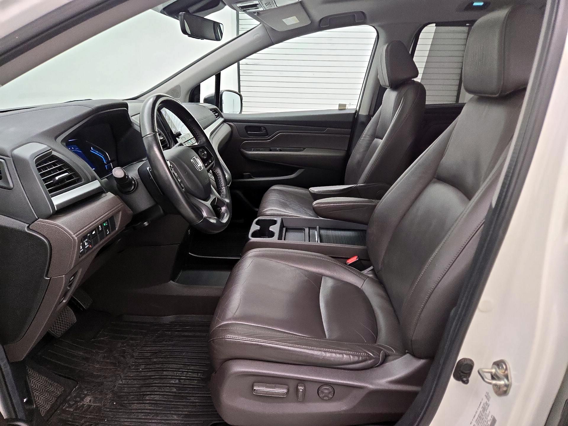 Thumbnail: 2019 Honda Odyssey - 11