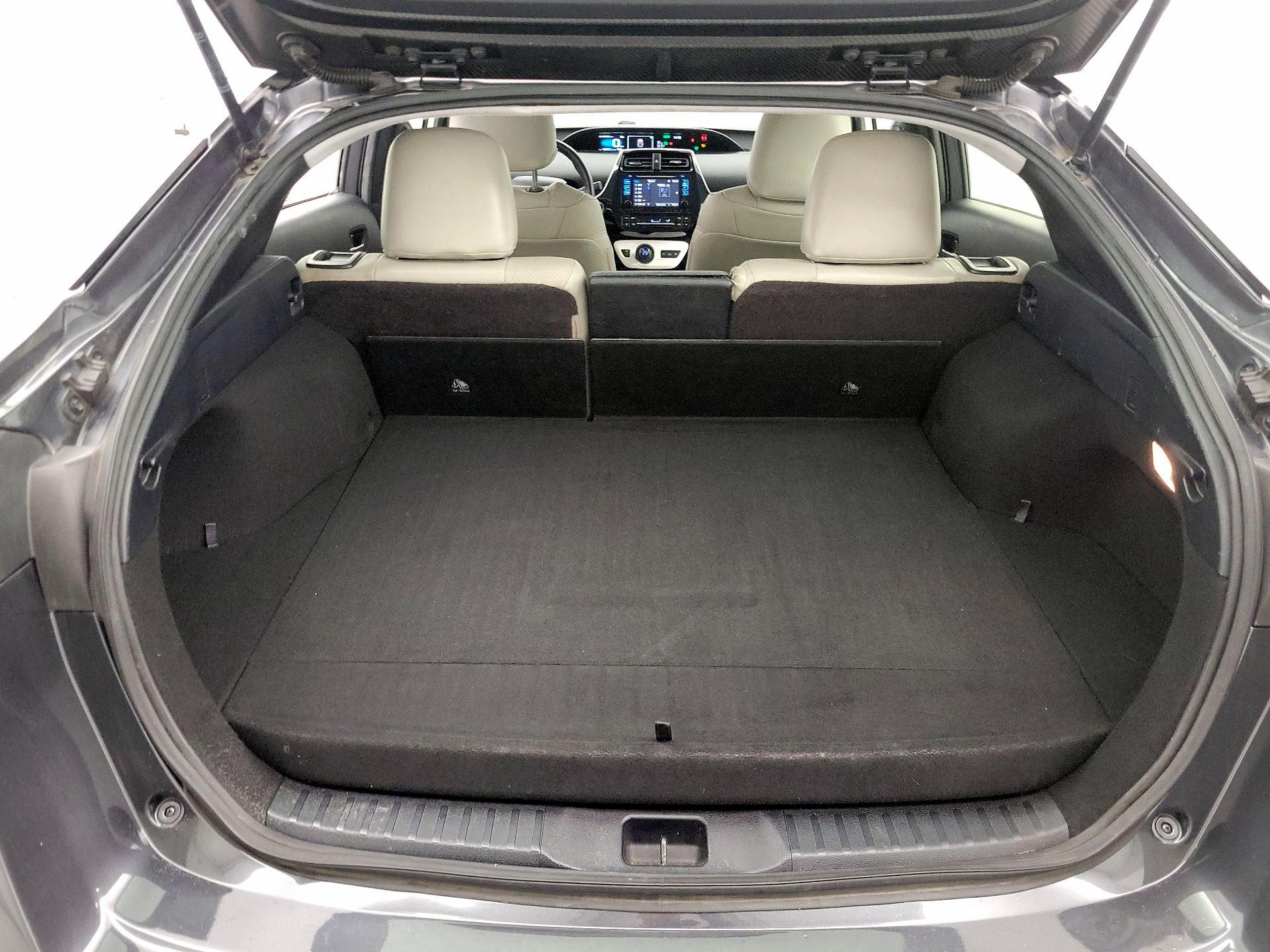 Thumbnail: 2017 Toyota Prius Prime - 19