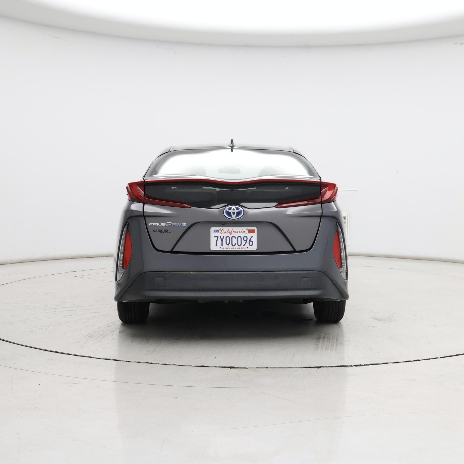 Thumbnail: 2017 Toyota Prius Prime - 6