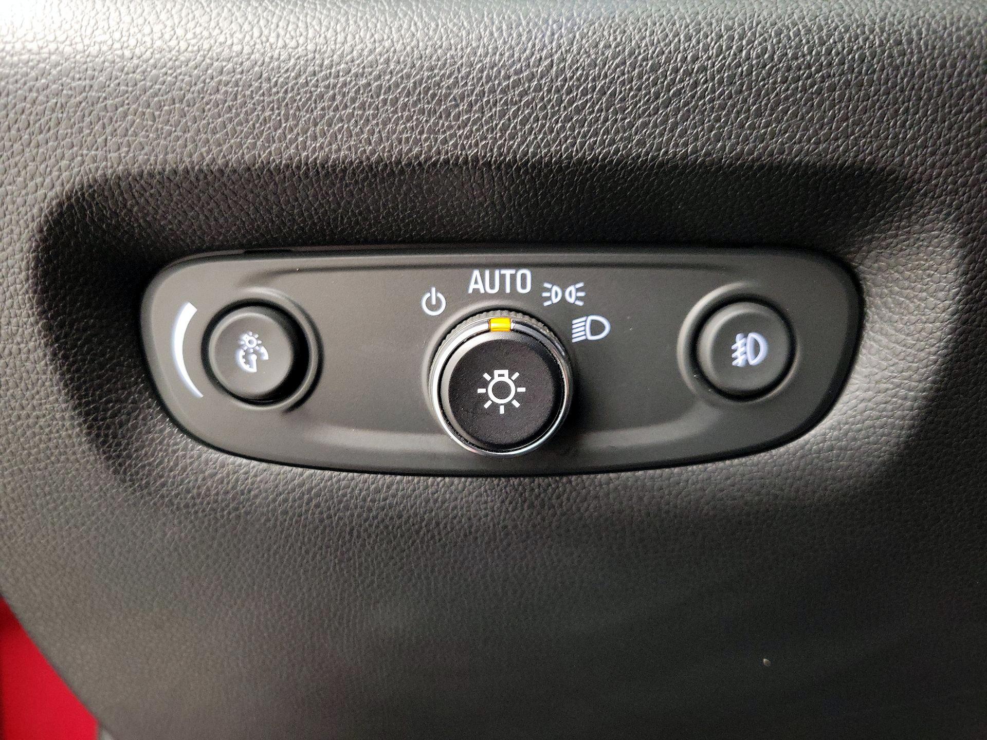 Thumbnail: 2019 Chevrolet Traverse - 13