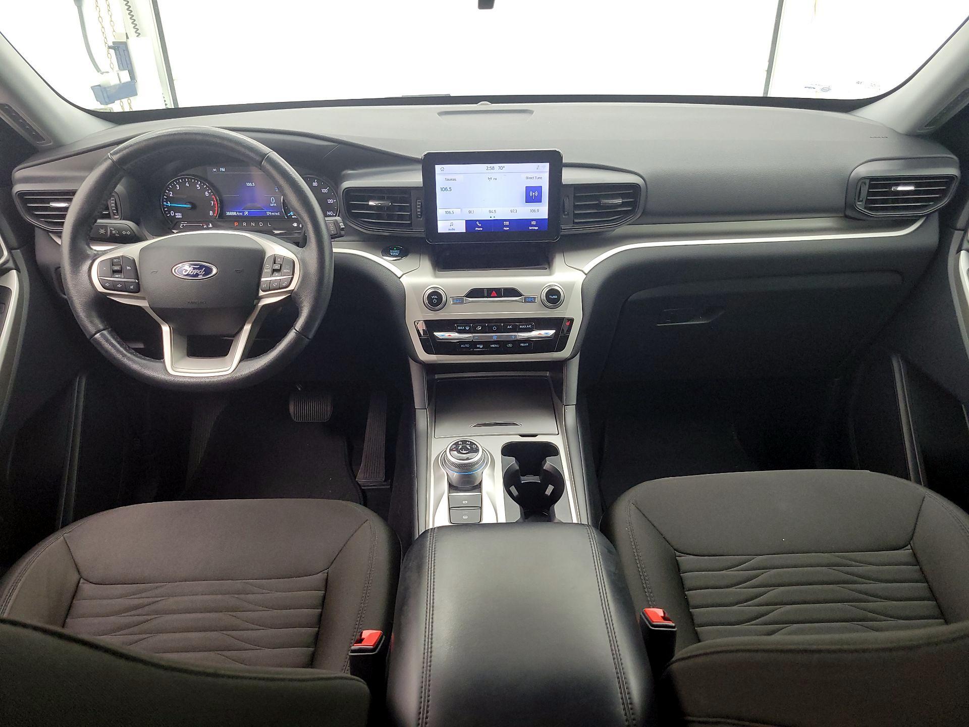 Thumbnail: 2021 Ford Explorer - 9