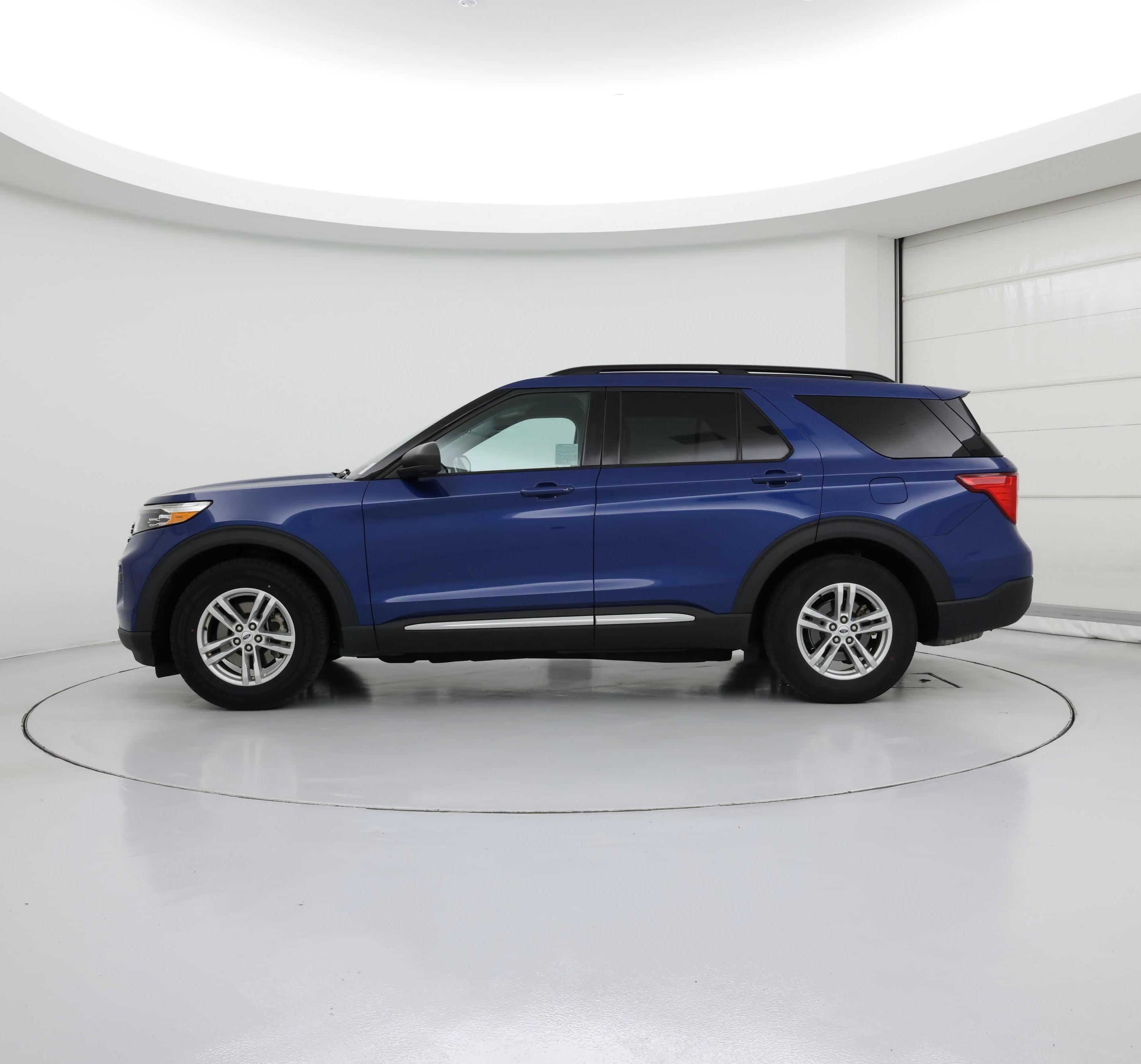 Thumbnail: 2021 Ford Explorer - 3