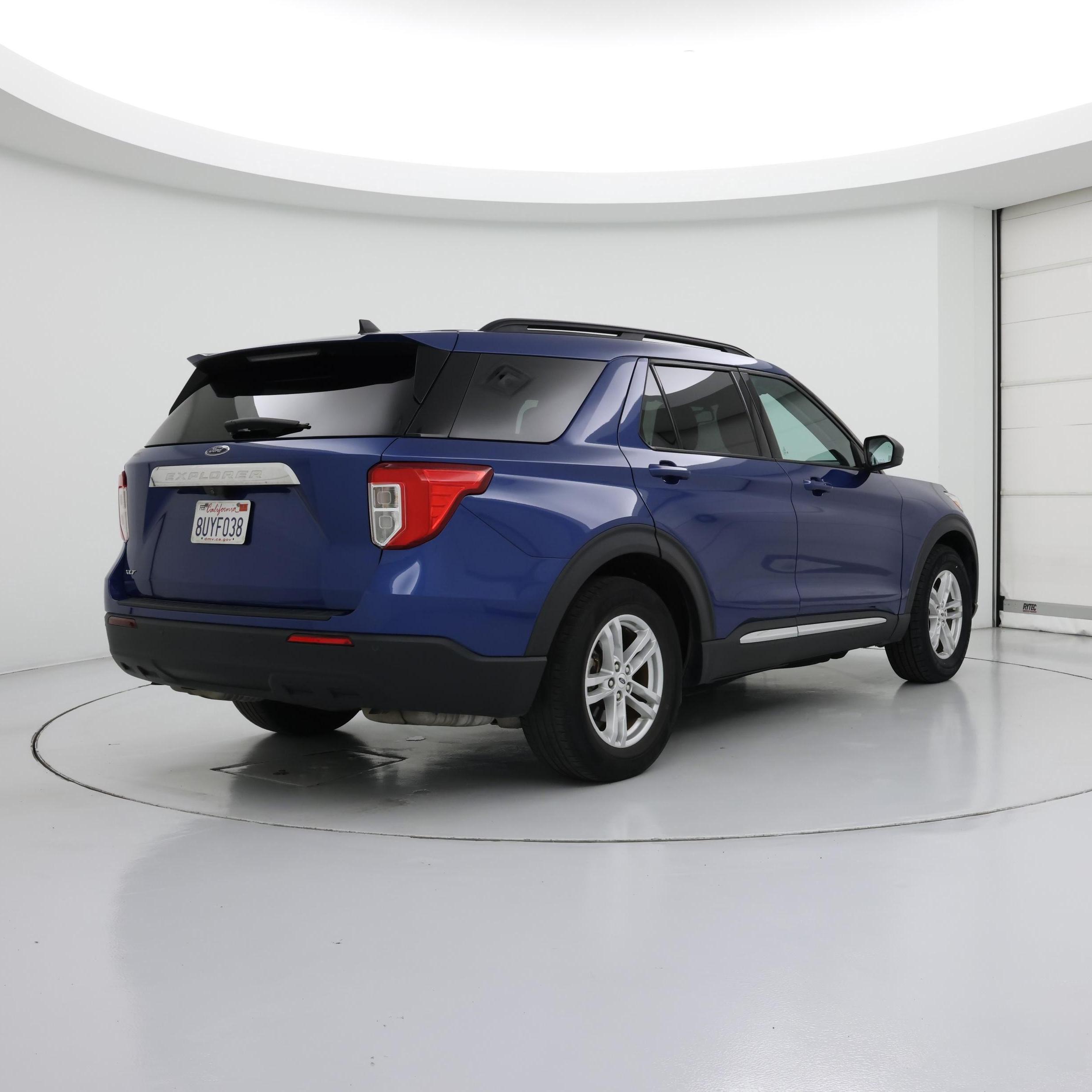 Thumbnail: 2021 Ford Explorer - 8