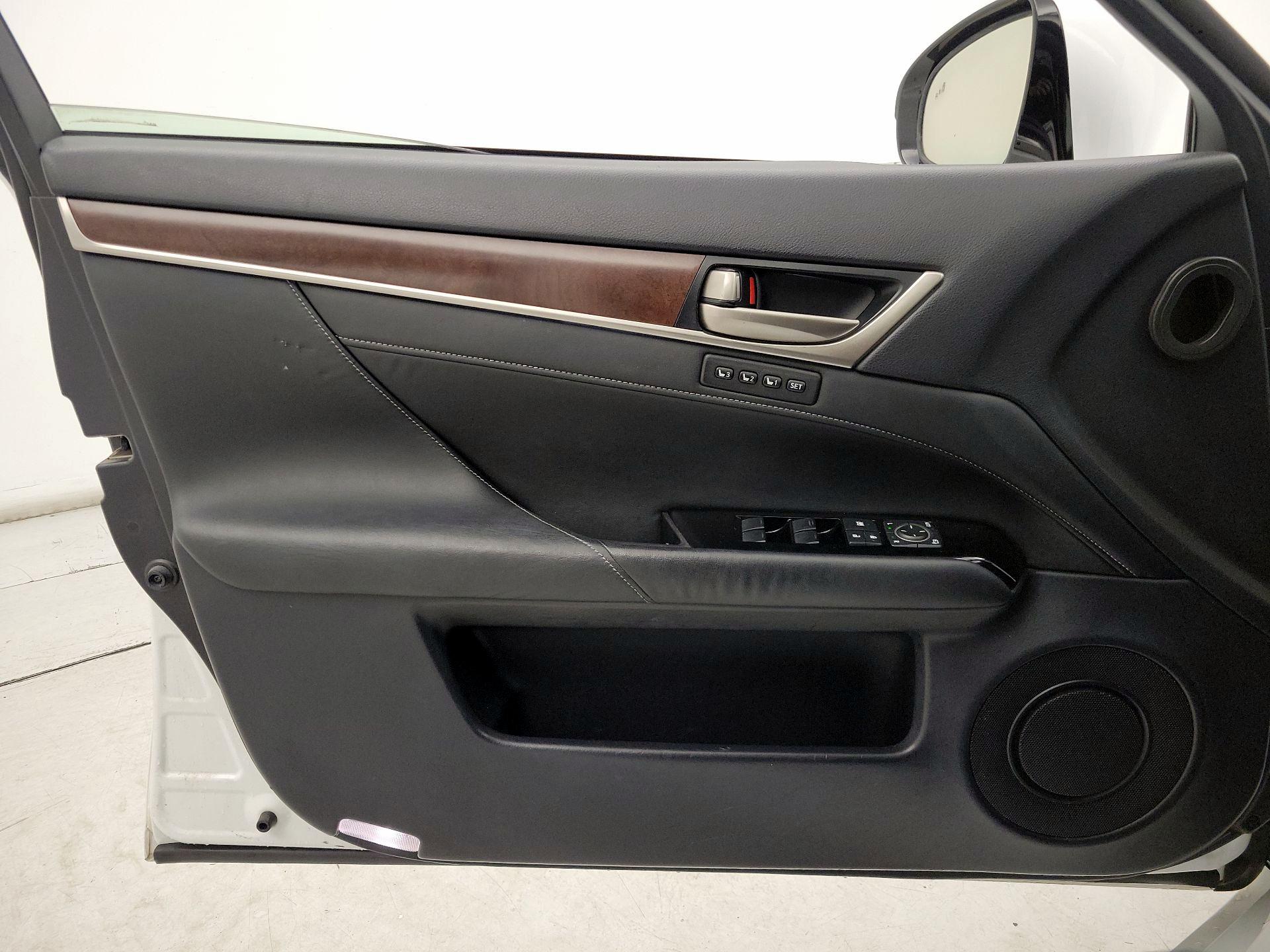 Thumbnail: 2014 Lexus GS - 12