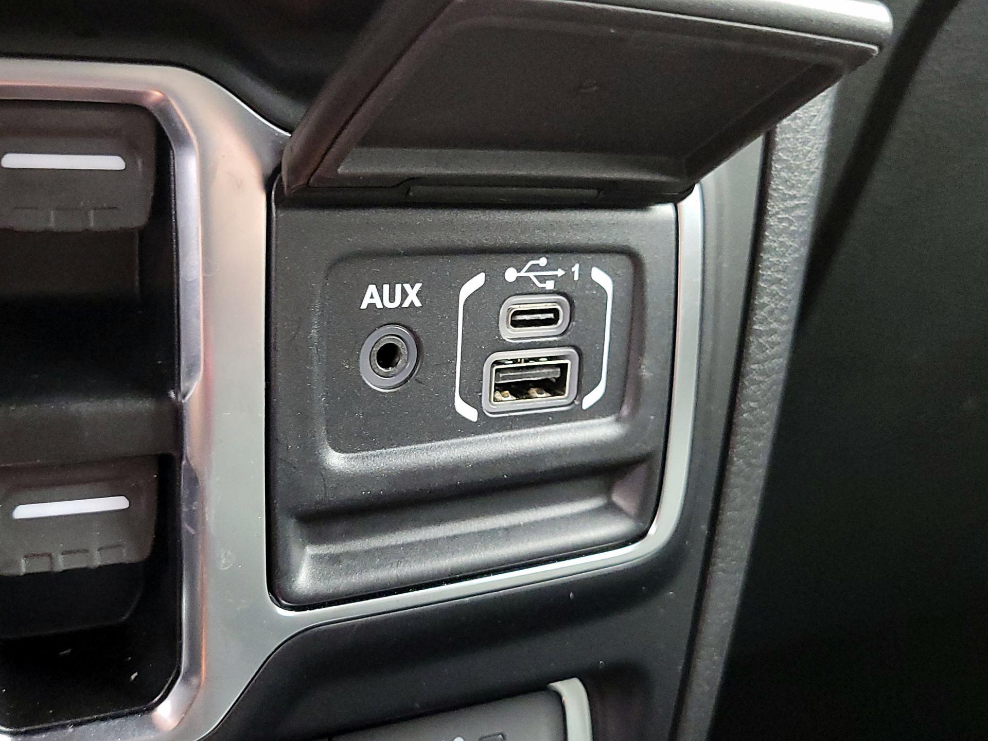 Thumbnail: 2024 Jeep Wrangler - 19