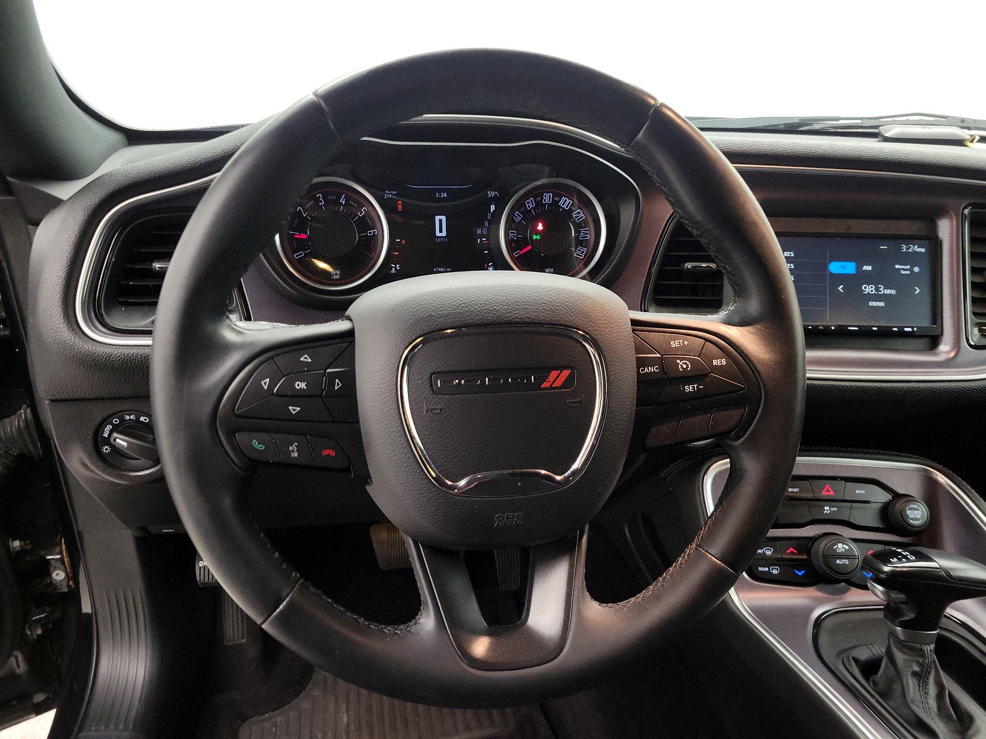 Thumbnail: 2016 Dodge Challenger - 10