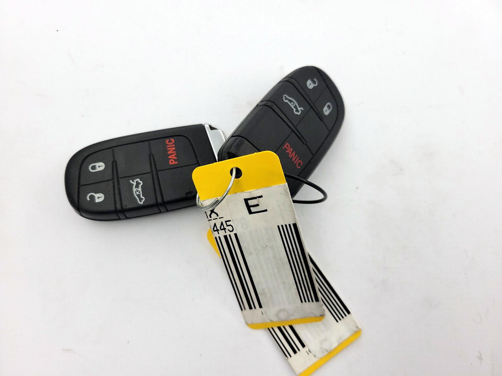 Thumbnail: 2016 Dodge Challenger - 19