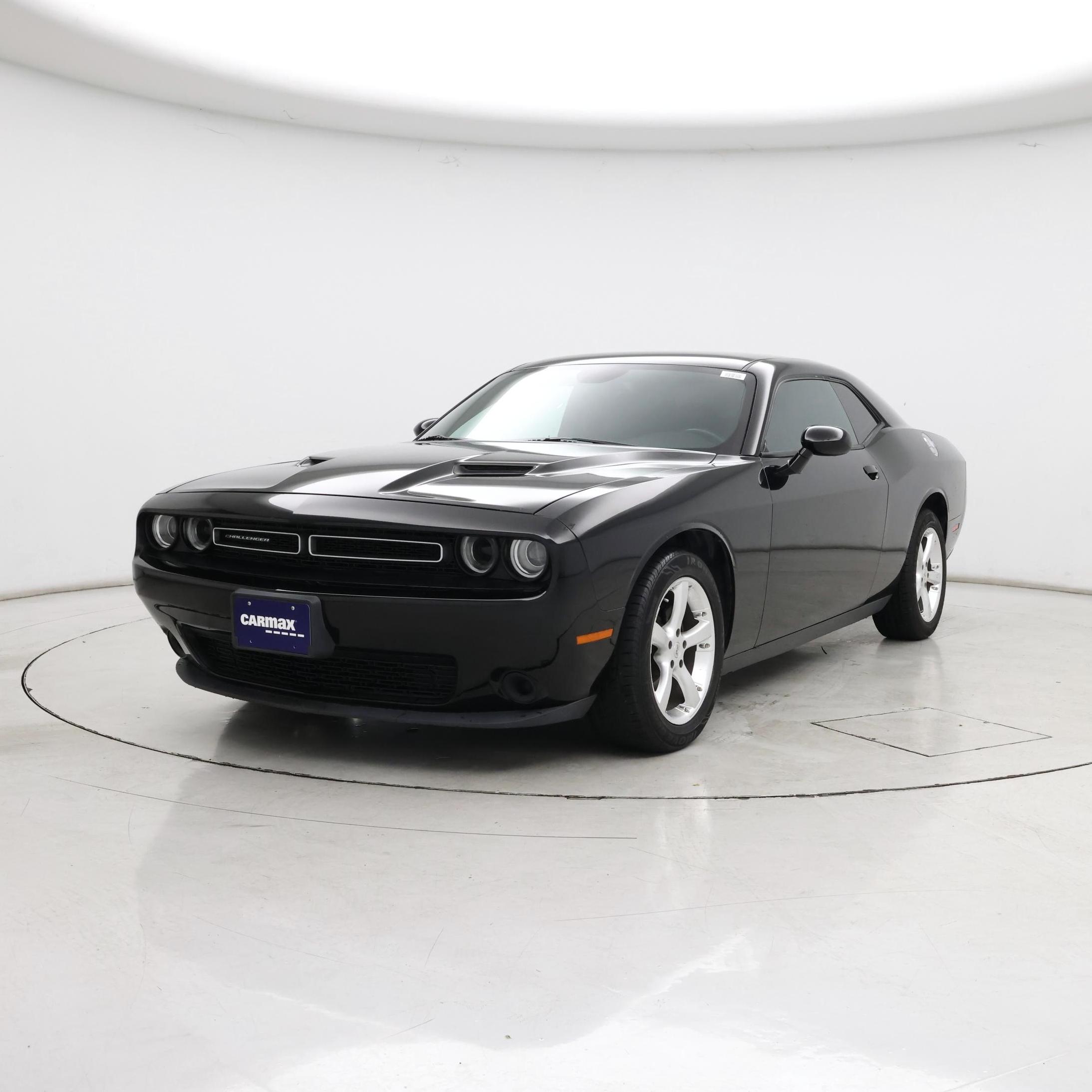 Thumbnail: 2016 Dodge Challenger - 4