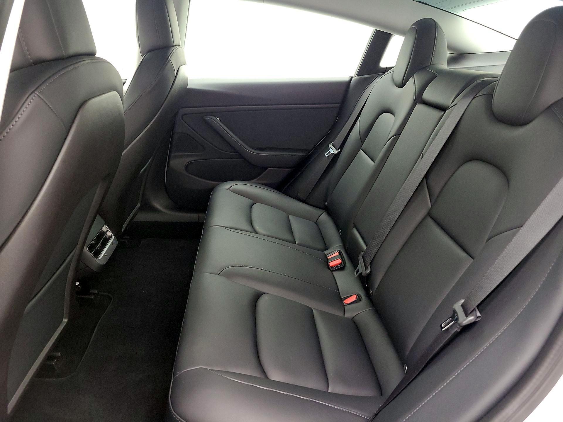 Thumbnail: 2020 Tesla Model 3 - 20