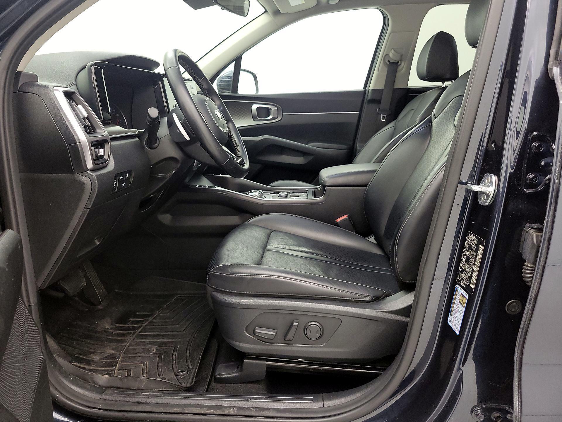 Thumbnail: 2021 Kia Sorento - 11