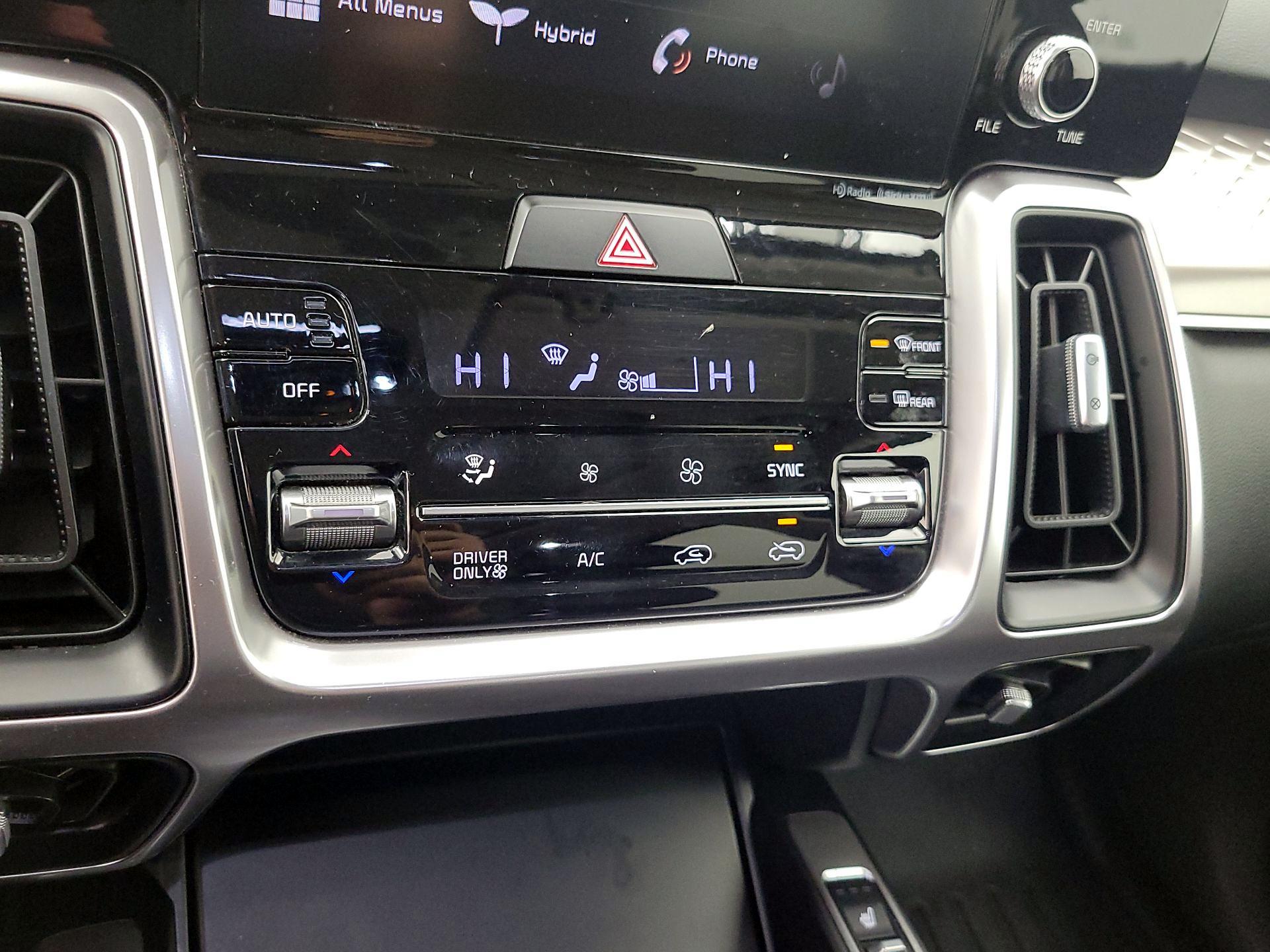 Thumbnail: 2021 Kia Sorento - 16