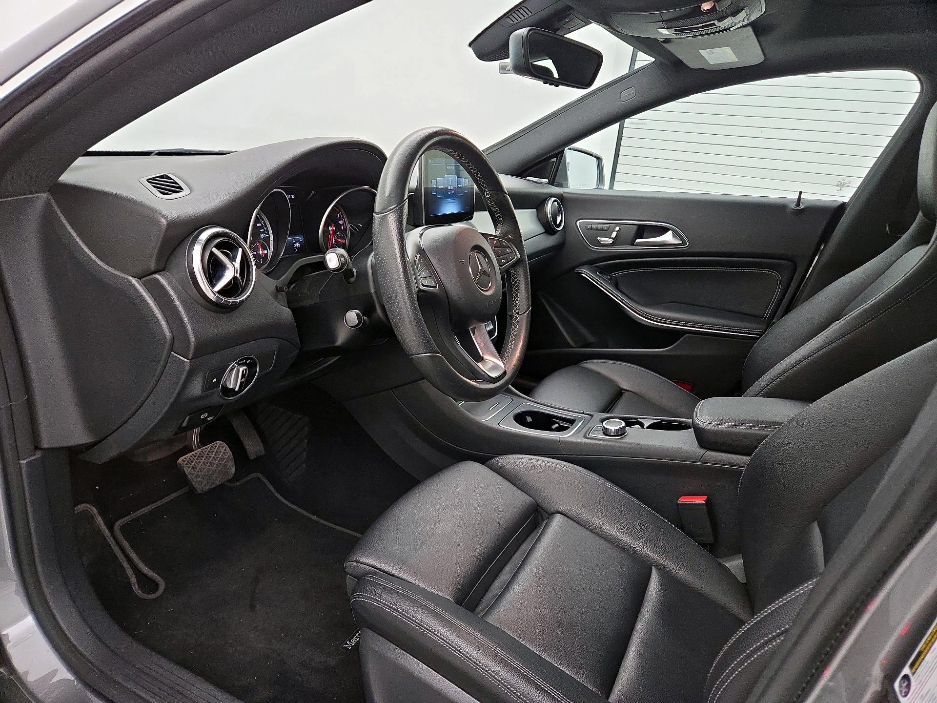 Thumbnail: 2018 Mercedes-Benz CLA - 11