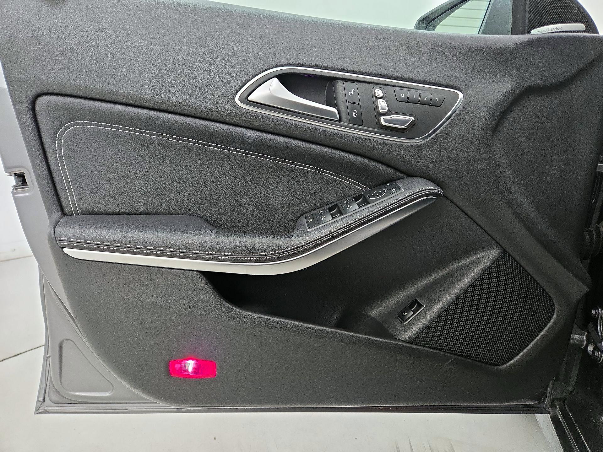 Thumbnail: 2018 Mercedes-Benz CLA - 12