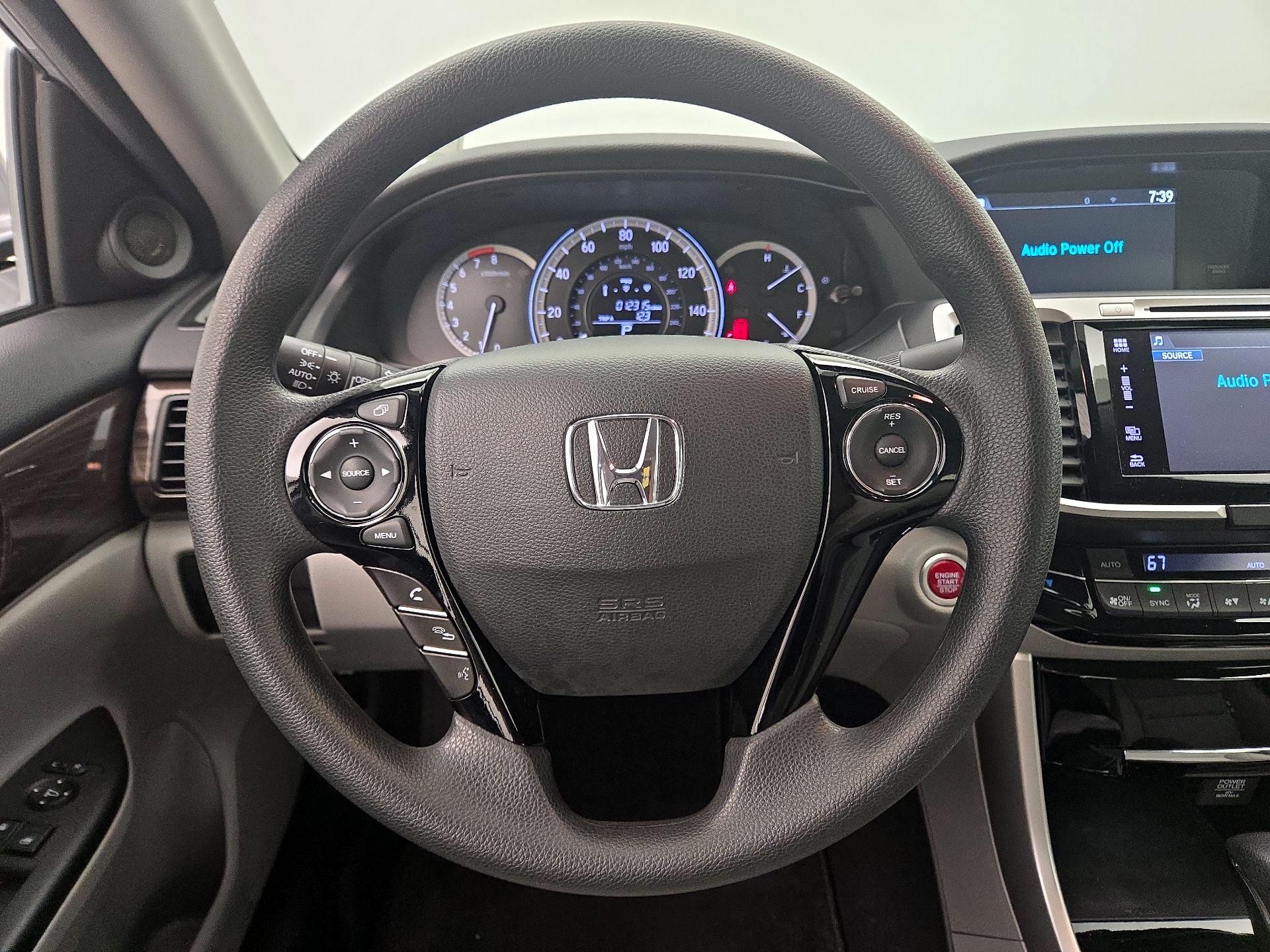 Thumbnail: 2016 Honda Accord - 10