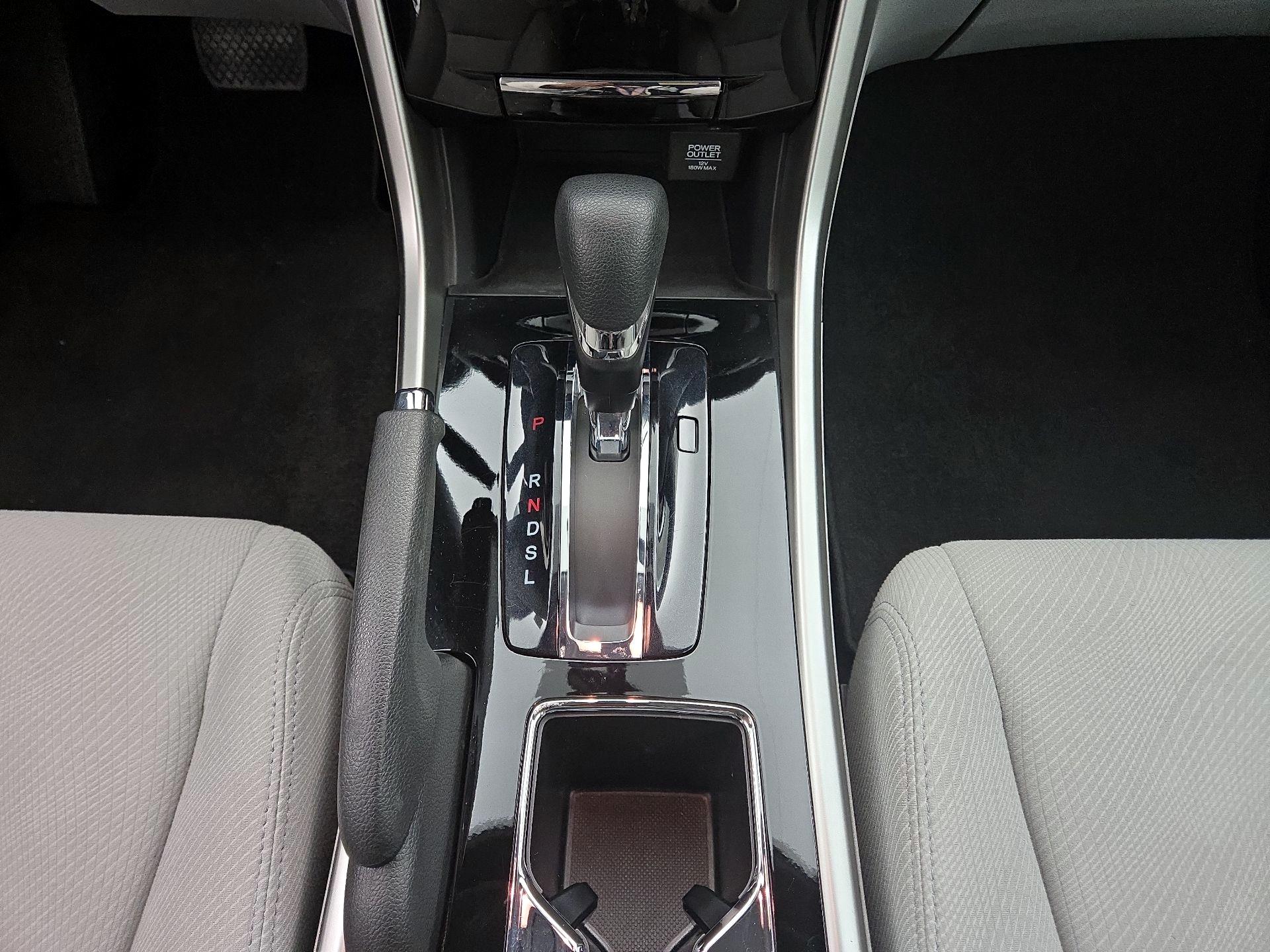 Thumbnail: 2016 Honda Accord - 16