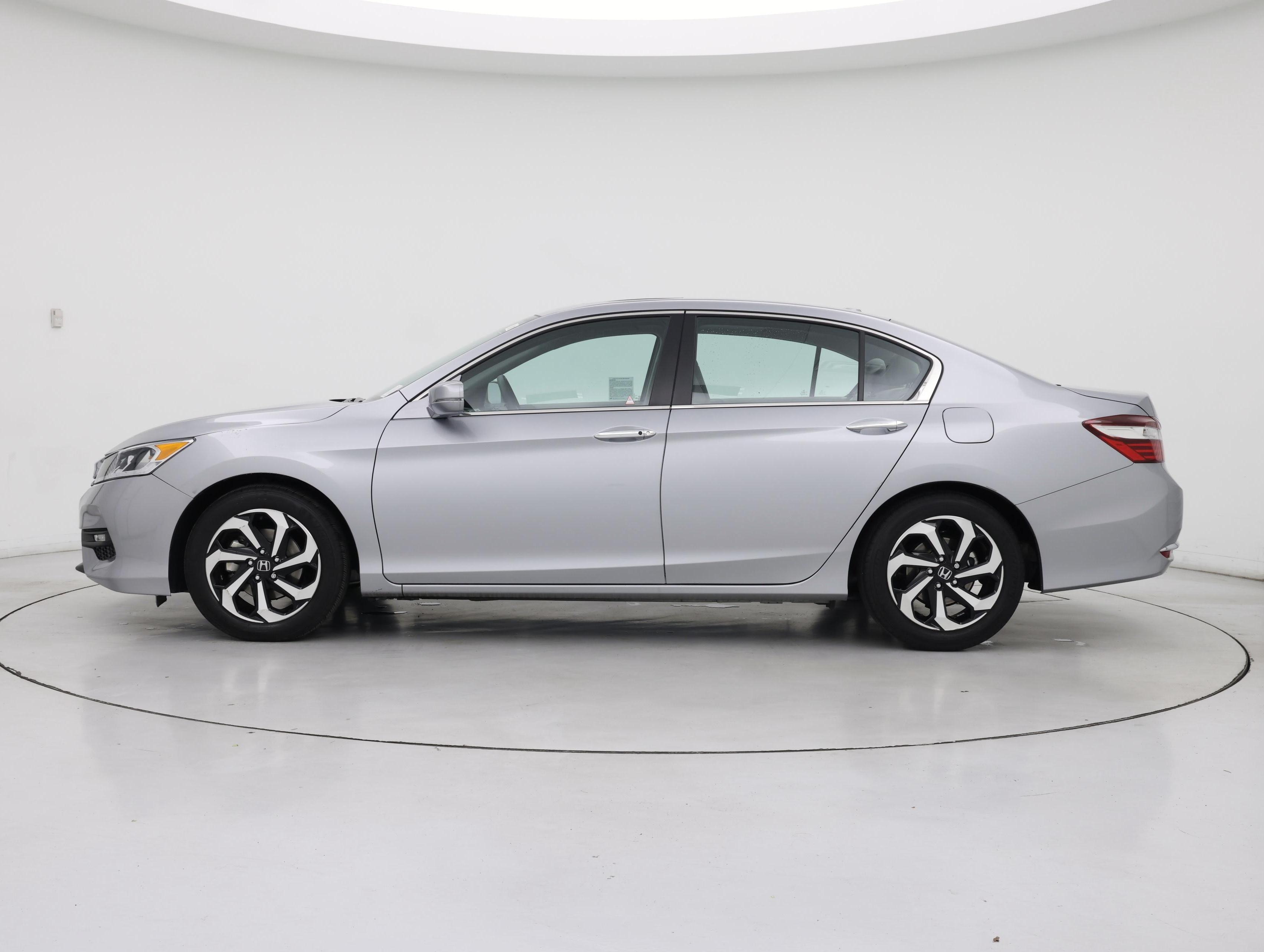 Thumbnail: 2016 Honda Accord - 3