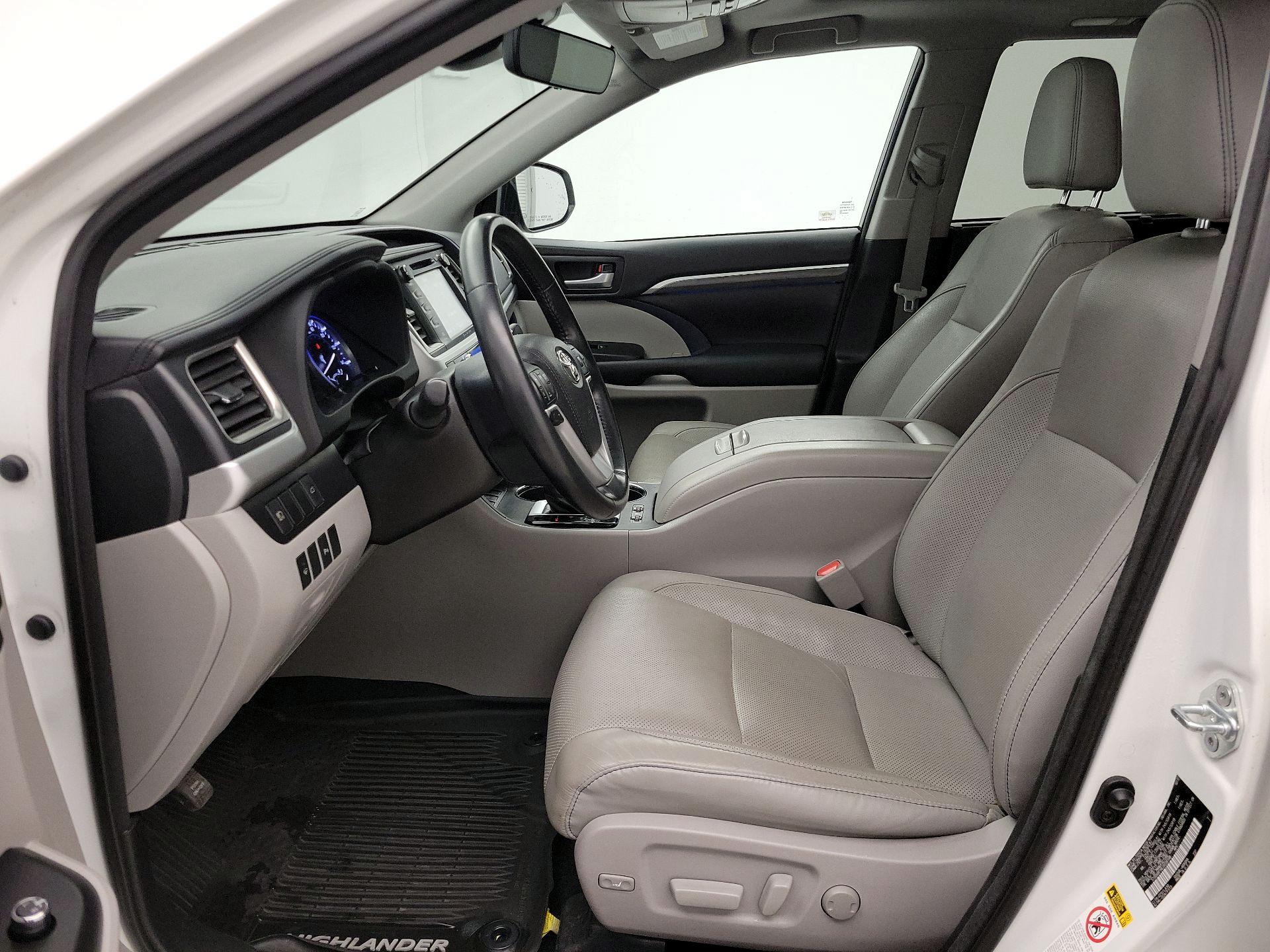 Thumbnail: 2018 Toyota Highlander - 11