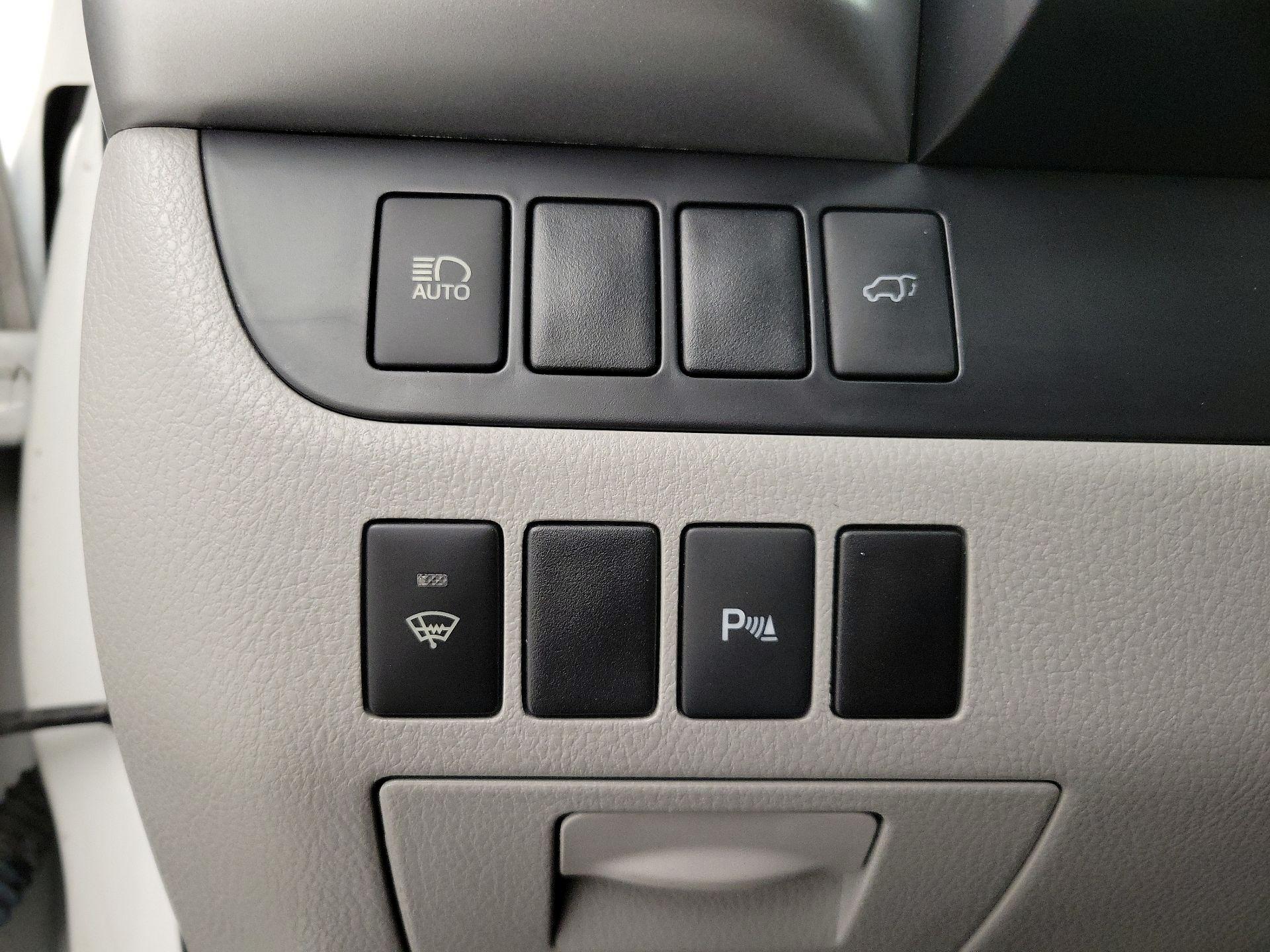 Thumbnail: 2018 Toyota Highlander - 13