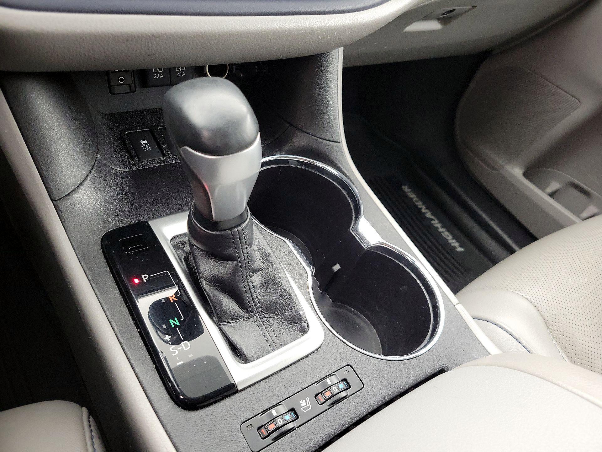 Thumbnail: 2018 Toyota Highlander - 17