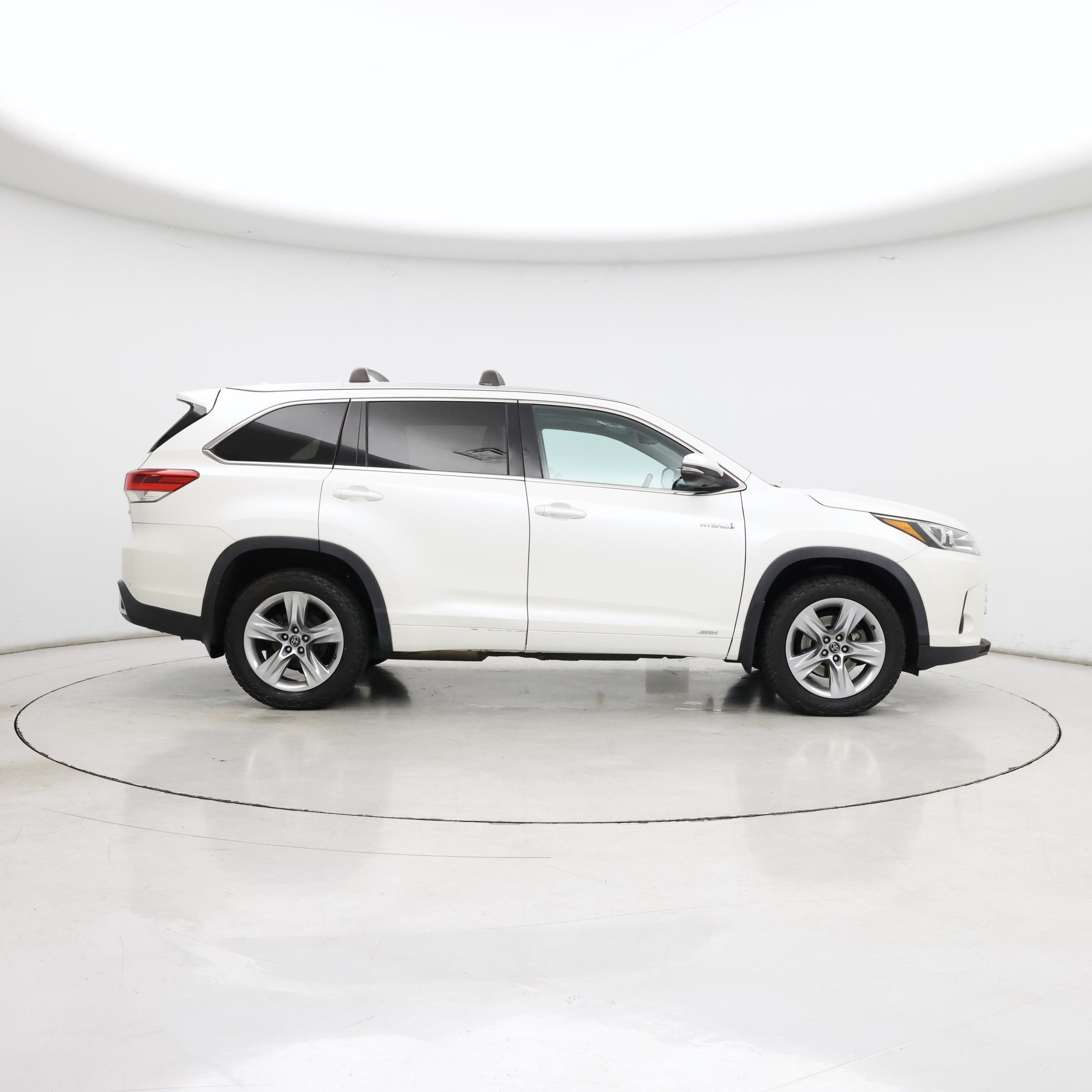 Thumbnail: 2018 Toyota Highlander - 7